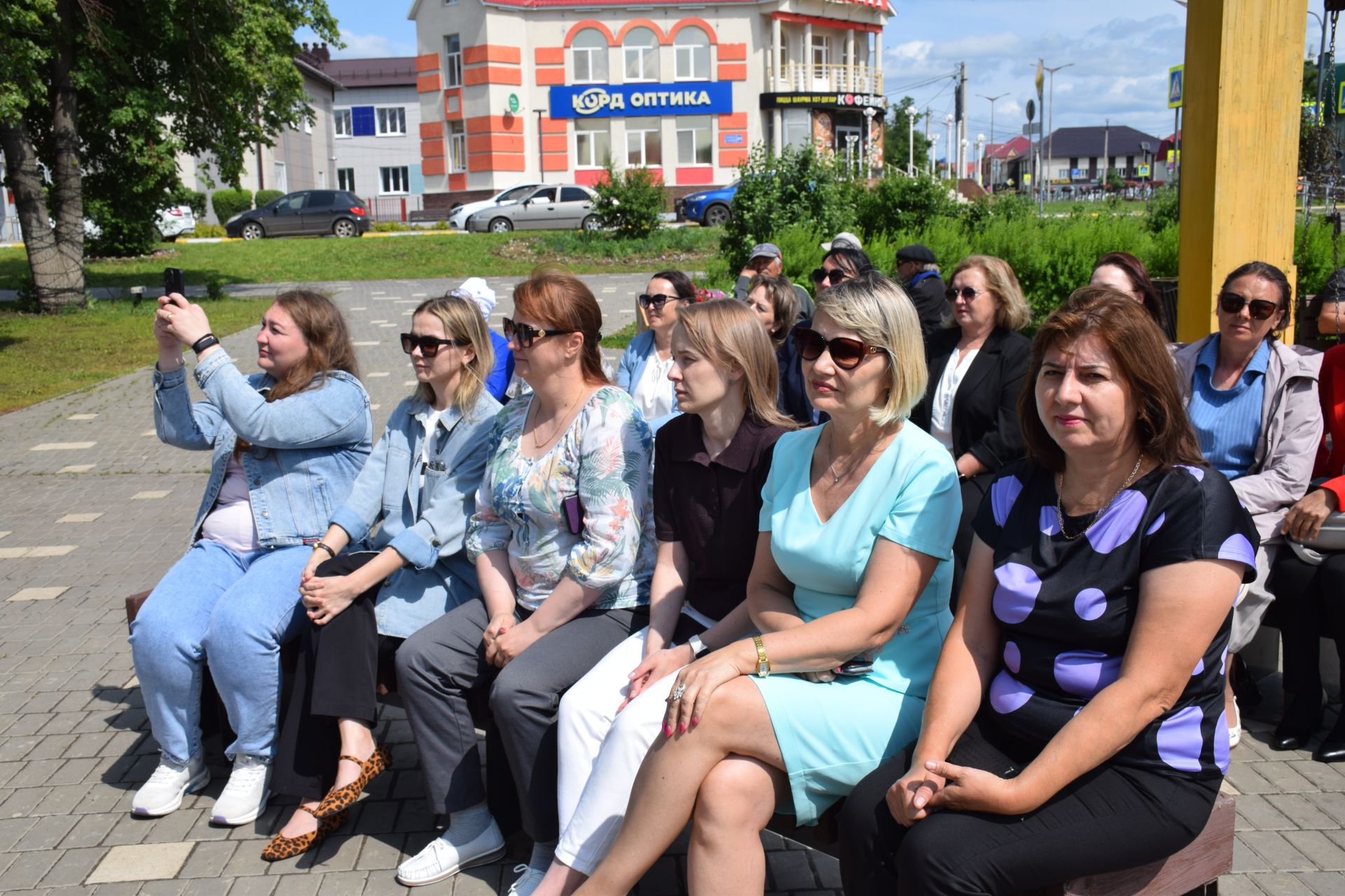 В преддверии Дня социального работника в Нурлате прошло праздничное мероприятие