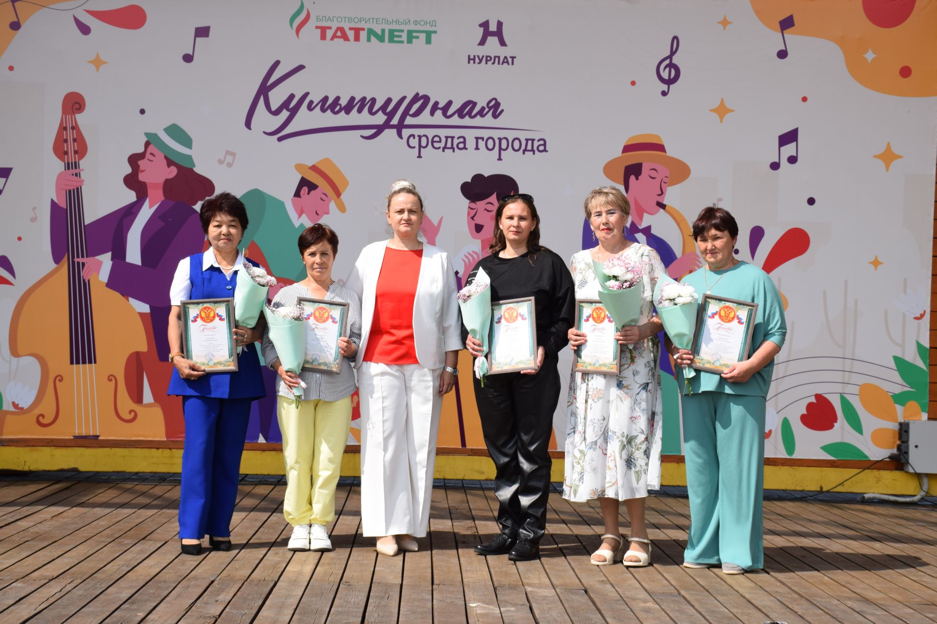 В преддверии Дня социального работника в Нурлате прошло праздничное мероприятие