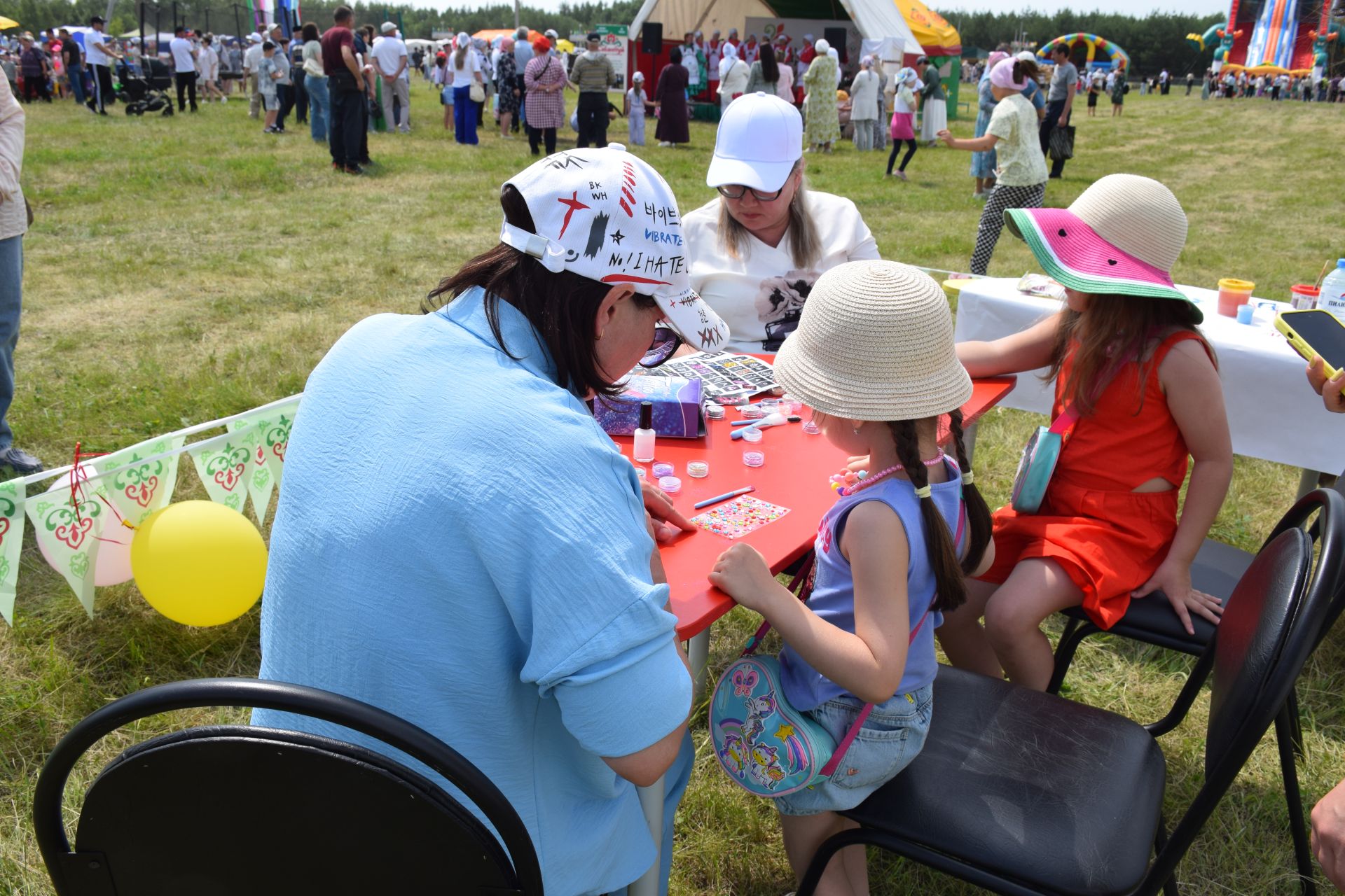 Захит Зядитов из Нового Иглайкина покорил 12-метровый шест на Сабантуе в Нурлате