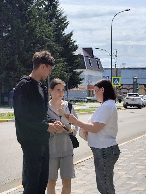 Нурлатские библиотекари учат нурлатцев самозащите в рамках проекта «По ступенькам права»