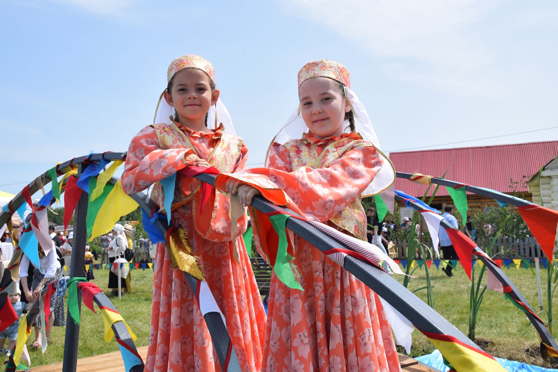 Захит Зядитов из Нового Иглайкина покорил 12-метровый шест на Сабантуе в Нурлате