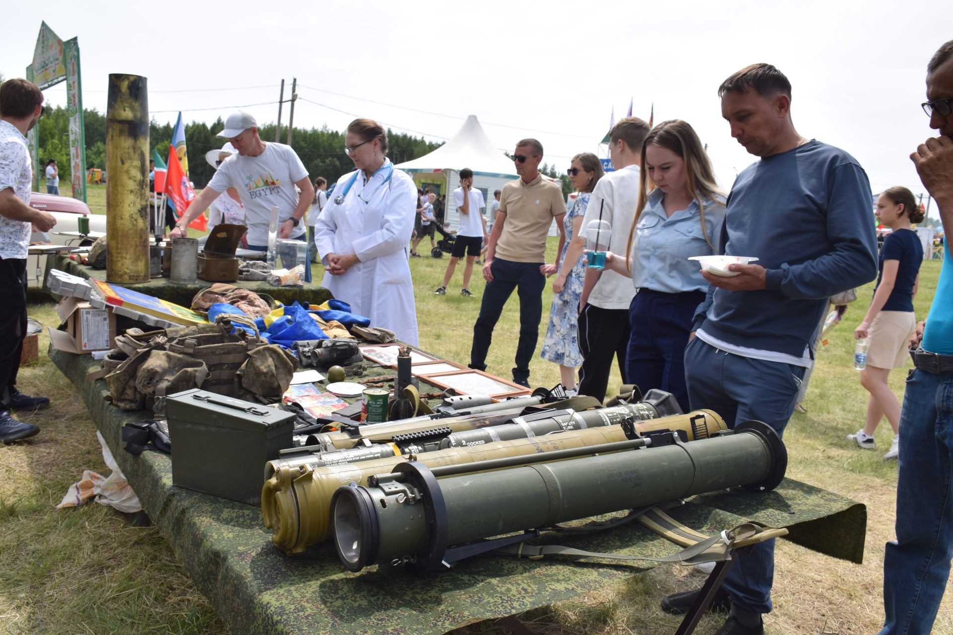 «Тропа мужества» и трофеи СВО: патриотическая площадка фонда «Все для Победы Нурлат» стала центром притяжения на Сабантуе