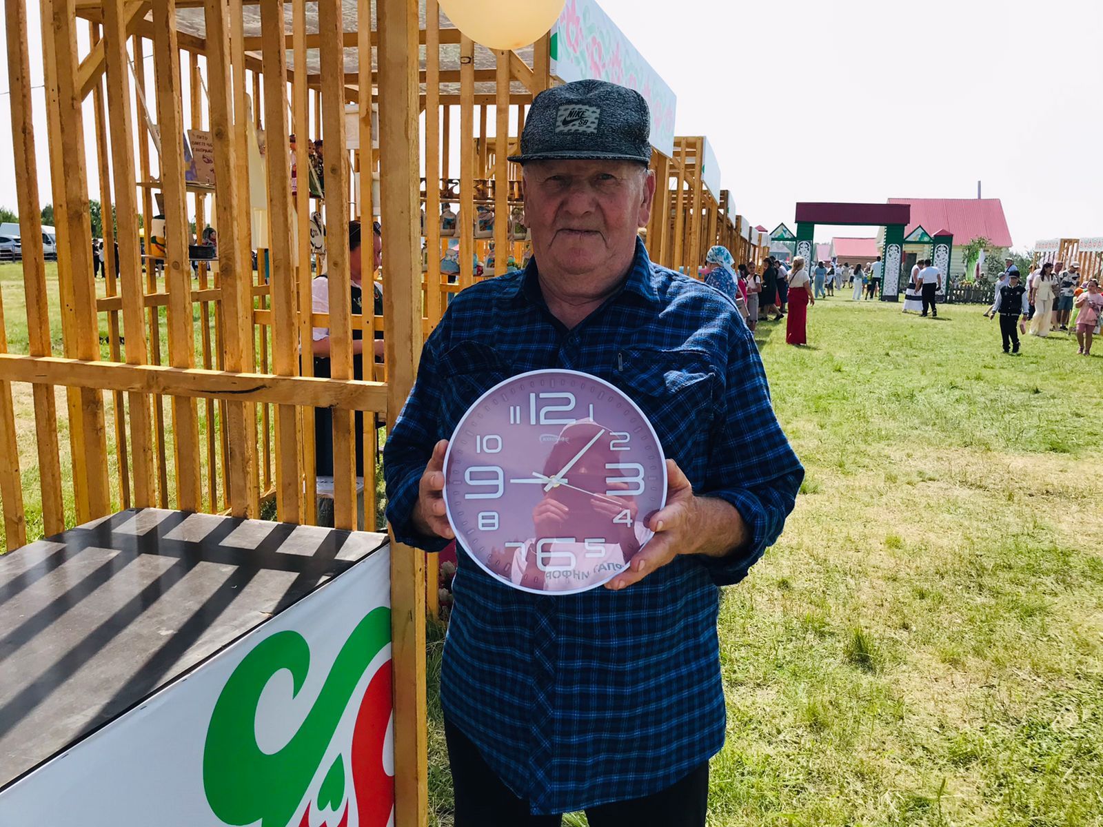 «Нурлат-информ» на Сабантуе разыграл призы среди подписчиков районной газеты