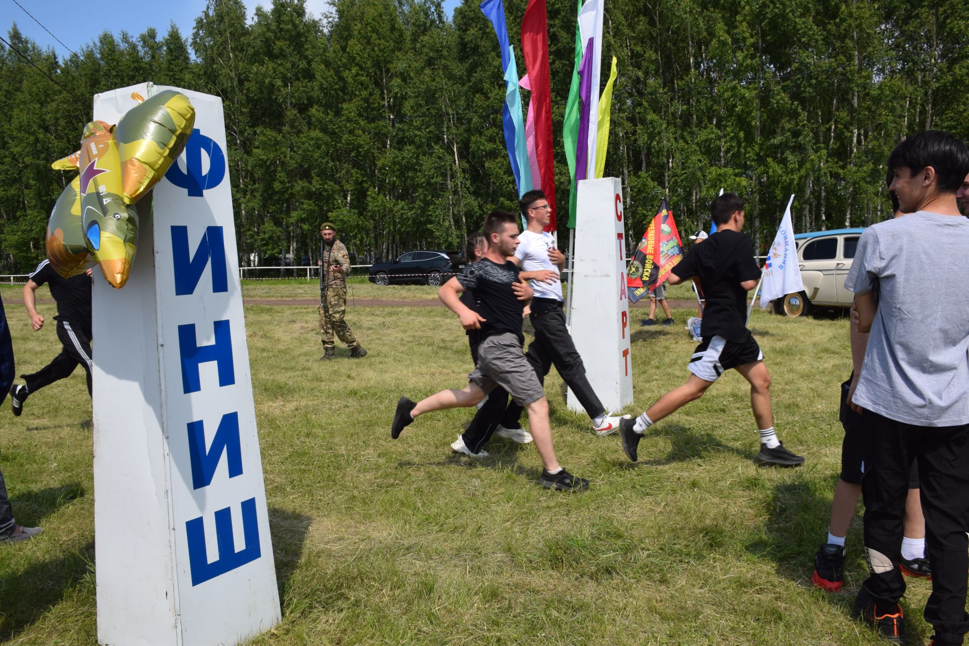 «Тропа мужества» и трофеи СВО: патриотическая площадка фонда «Все для Победы Нурлат» стала центром притяжения на Сабантуе