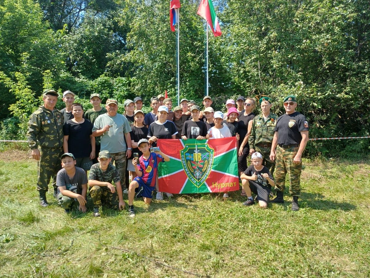 В Нурлате прошла военно-патриотическая эстафета в лагере «Ратный сбор»