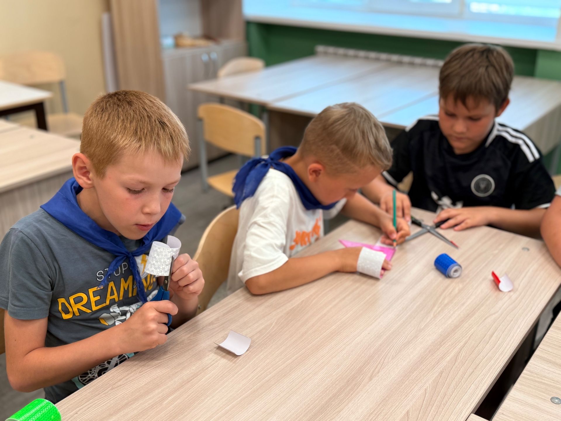 День Нептуна, интеллектуальные баталии и забота о безопасности: как проводят время в лагере «Мечта»