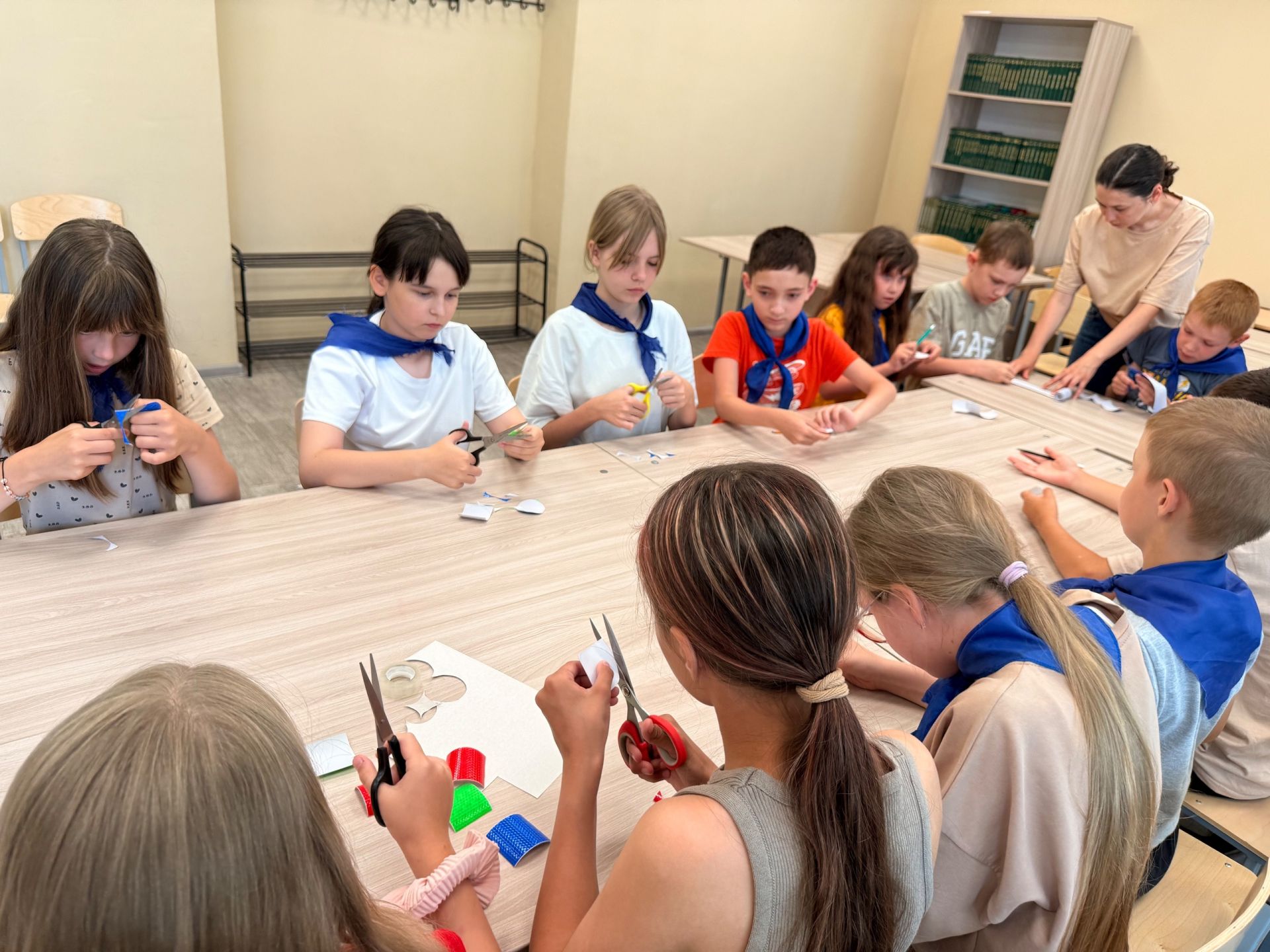 День Нептуна, интеллектуальные баталии и забота о безопасности: как проводят время в лагере «Мечта»