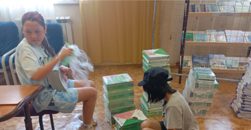 Нурлатская гимназия встречает учебный год с новыми учебниками и командным духом