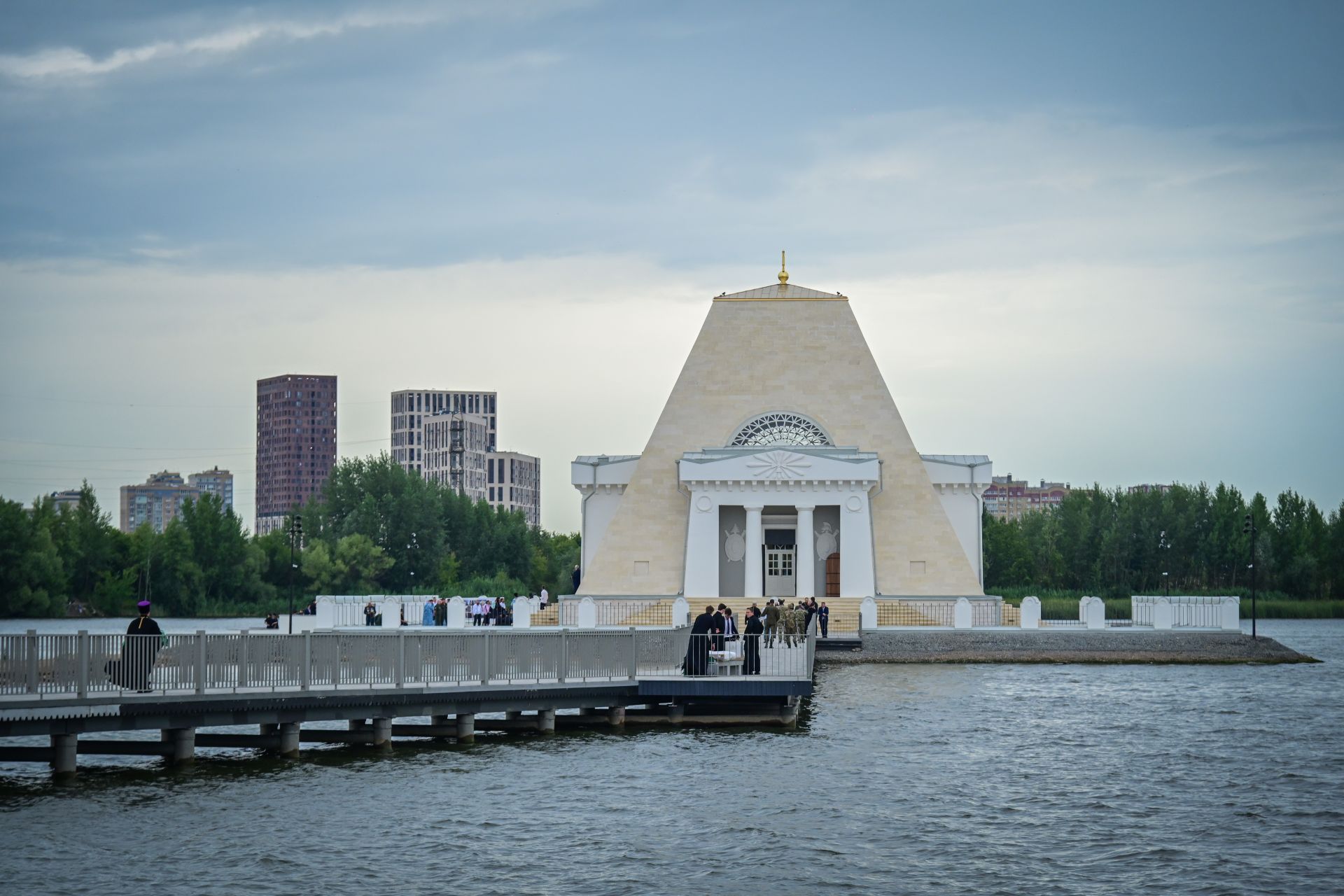 Патриарх Кирилл освятил восстановленный храм Спаса Нерукотворного в Татарстане