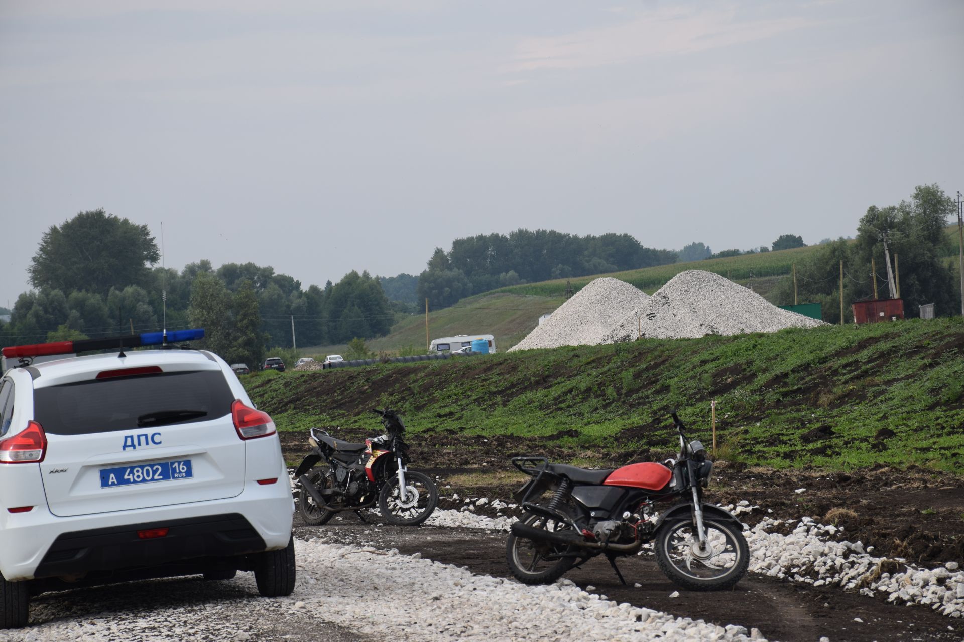 Подростки на питбайках задержаны на участке строящейся дороги под Нурлатом