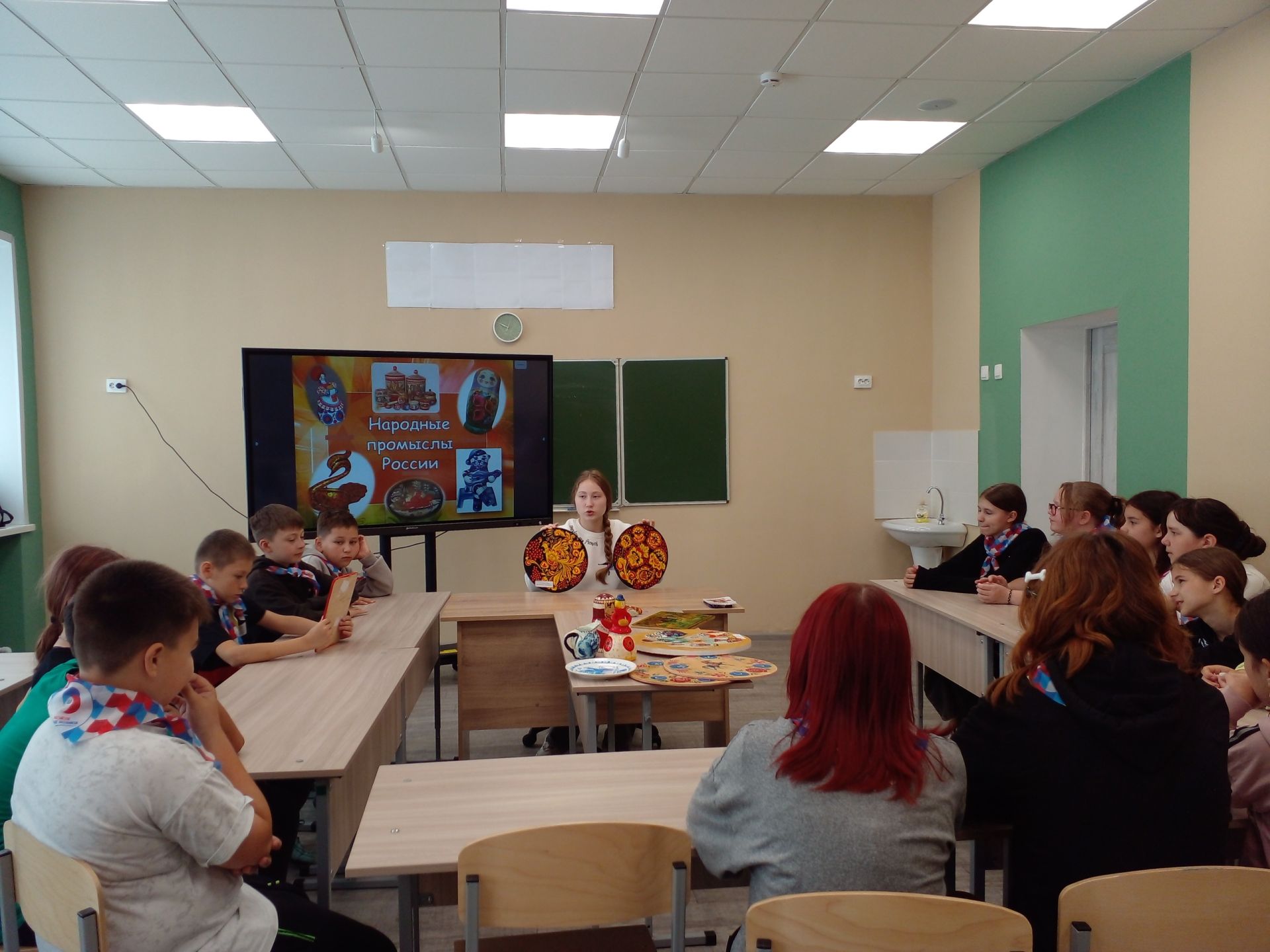 «Нурлатские школьники погрузились в мир народных промыслов на мастер-классе в лагере «Мечта»