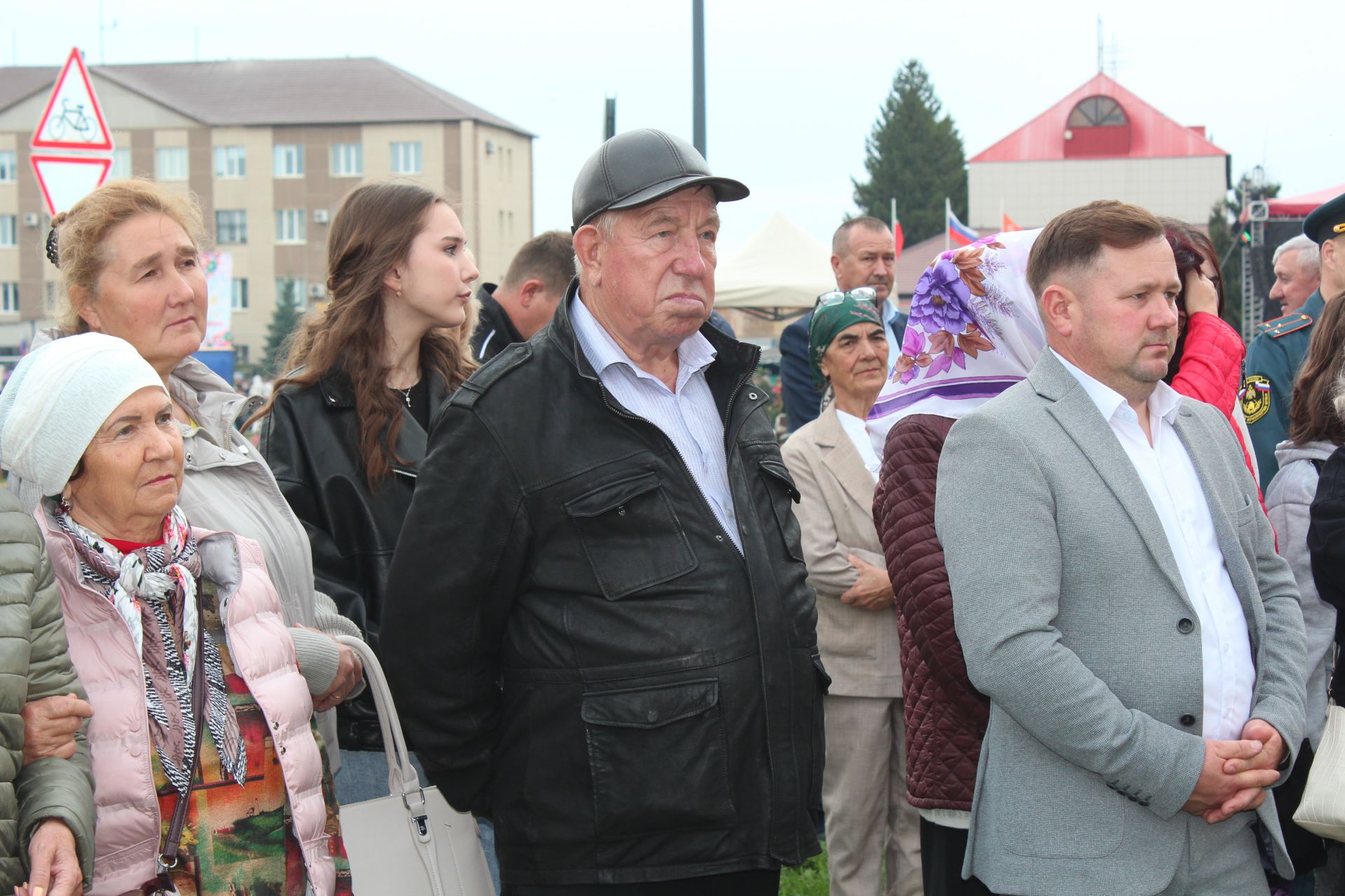 В Нурлате открылась уличная галерея земляков-героев Великой Отечественной войны
