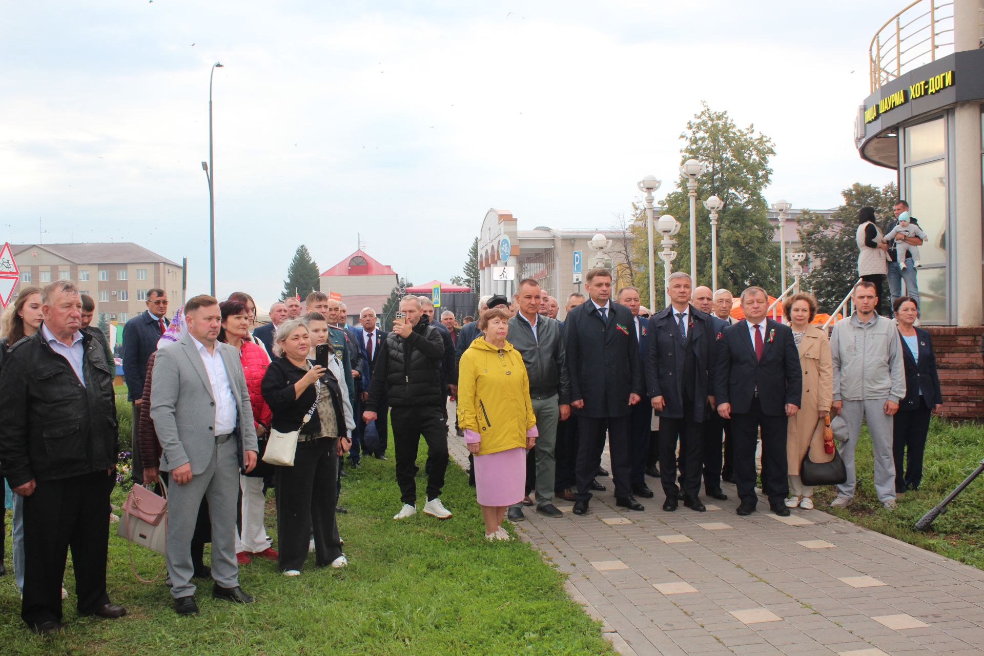 В Нурлате открылась уличная галерея земляков-героев Великой Отечественной войны