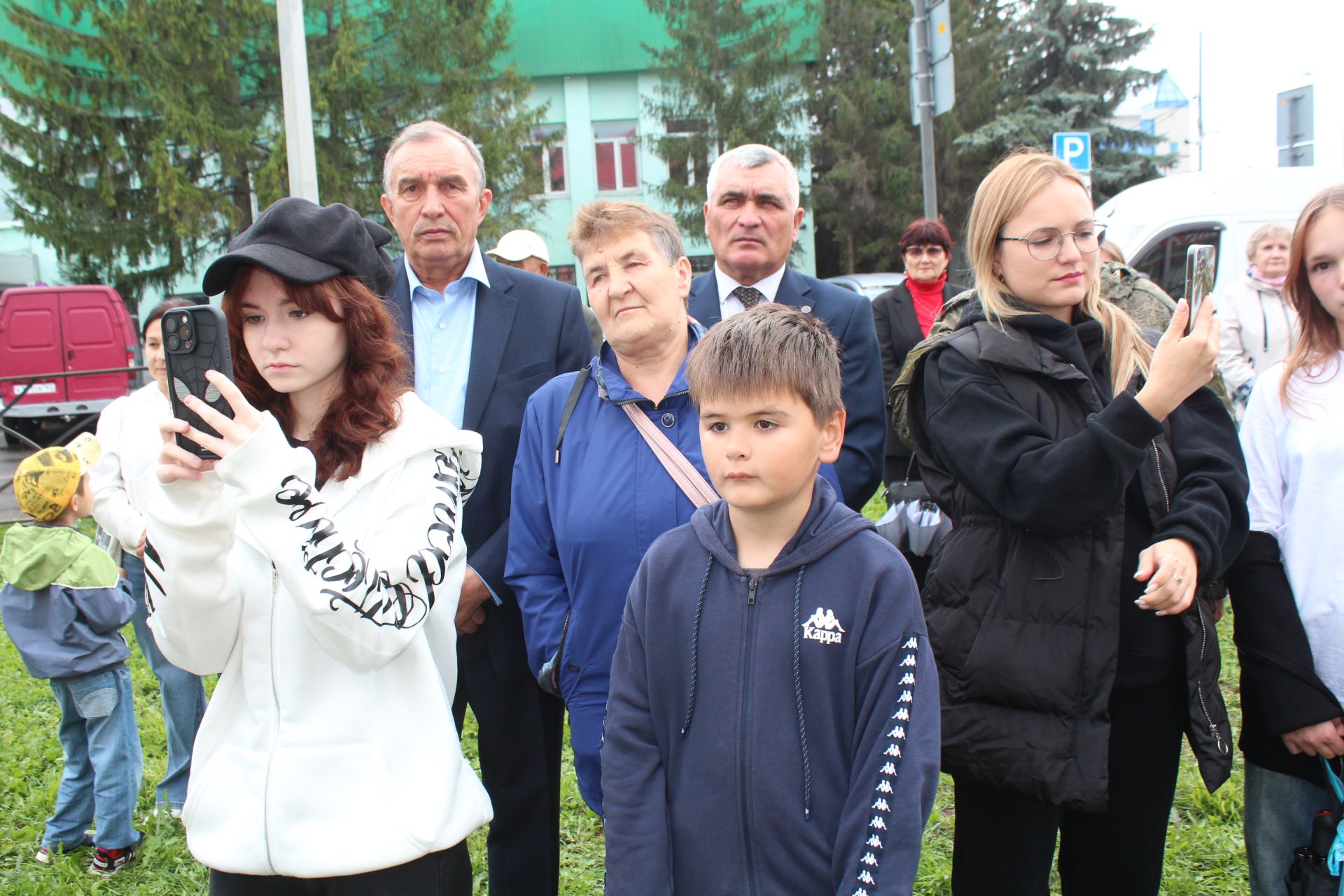 В Нурлате открылась уличная галерея земляков-героев Великой Отечественной войны