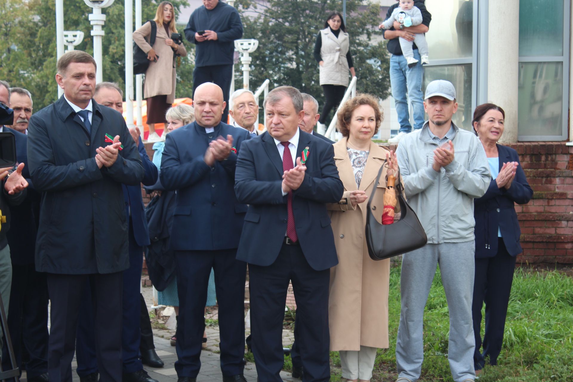 В Нурлате открылась уличная галерея земляков-героев Великой Отечественной войны