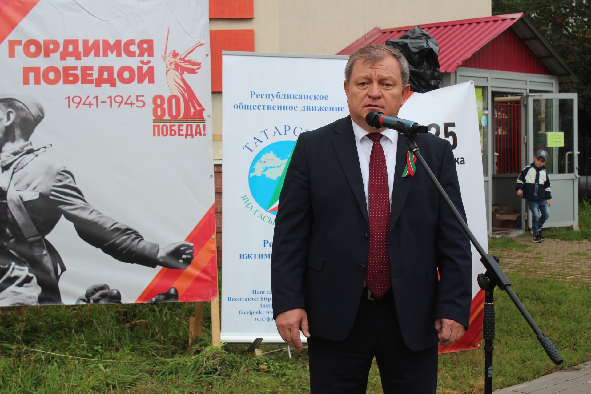 В Нурлате открылась уличная галерея земляков-героев Великой Отечественной войны