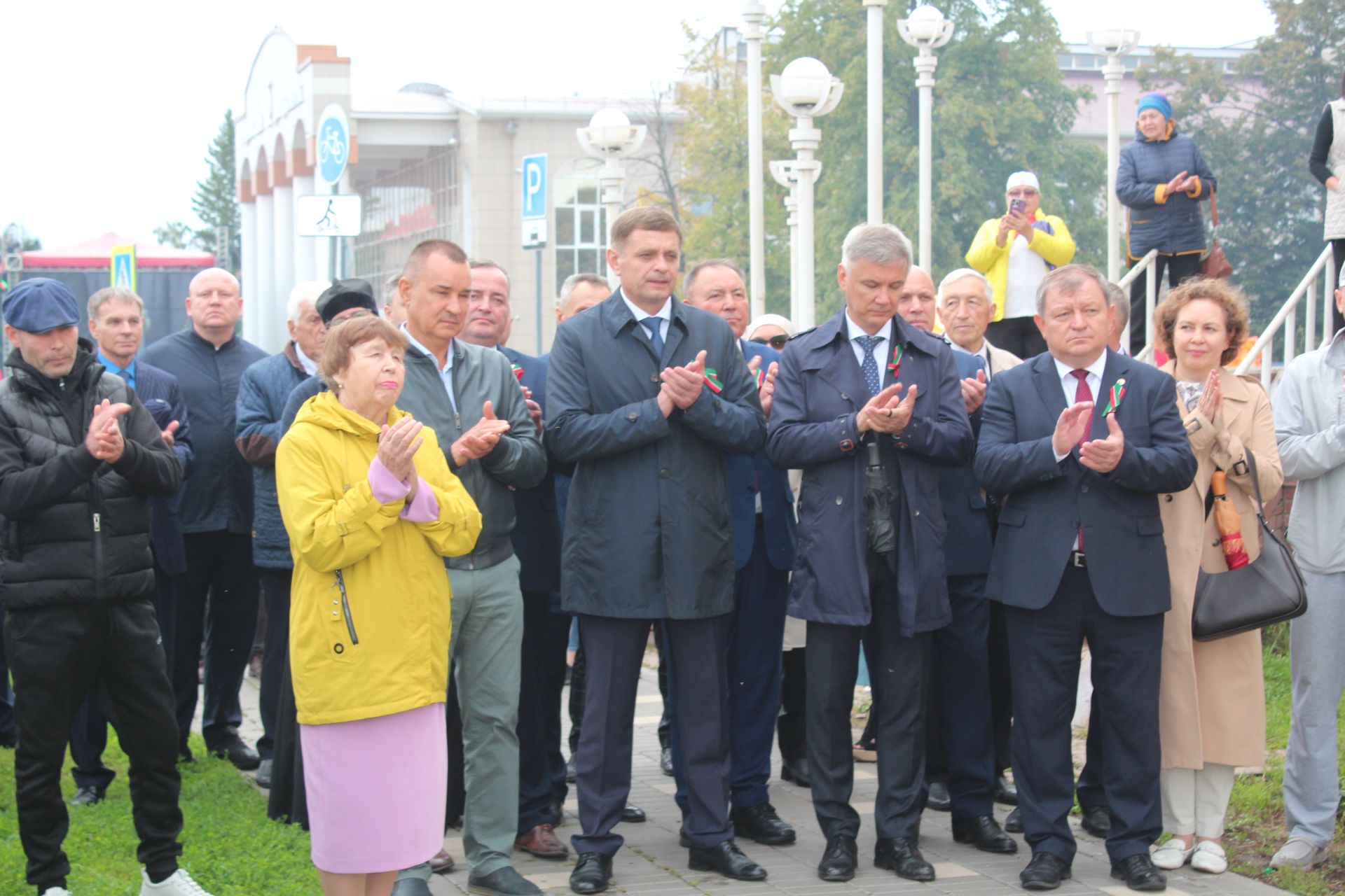 В Нурлате открылась уличная галерея земляков-героев Великой Отечественной войны