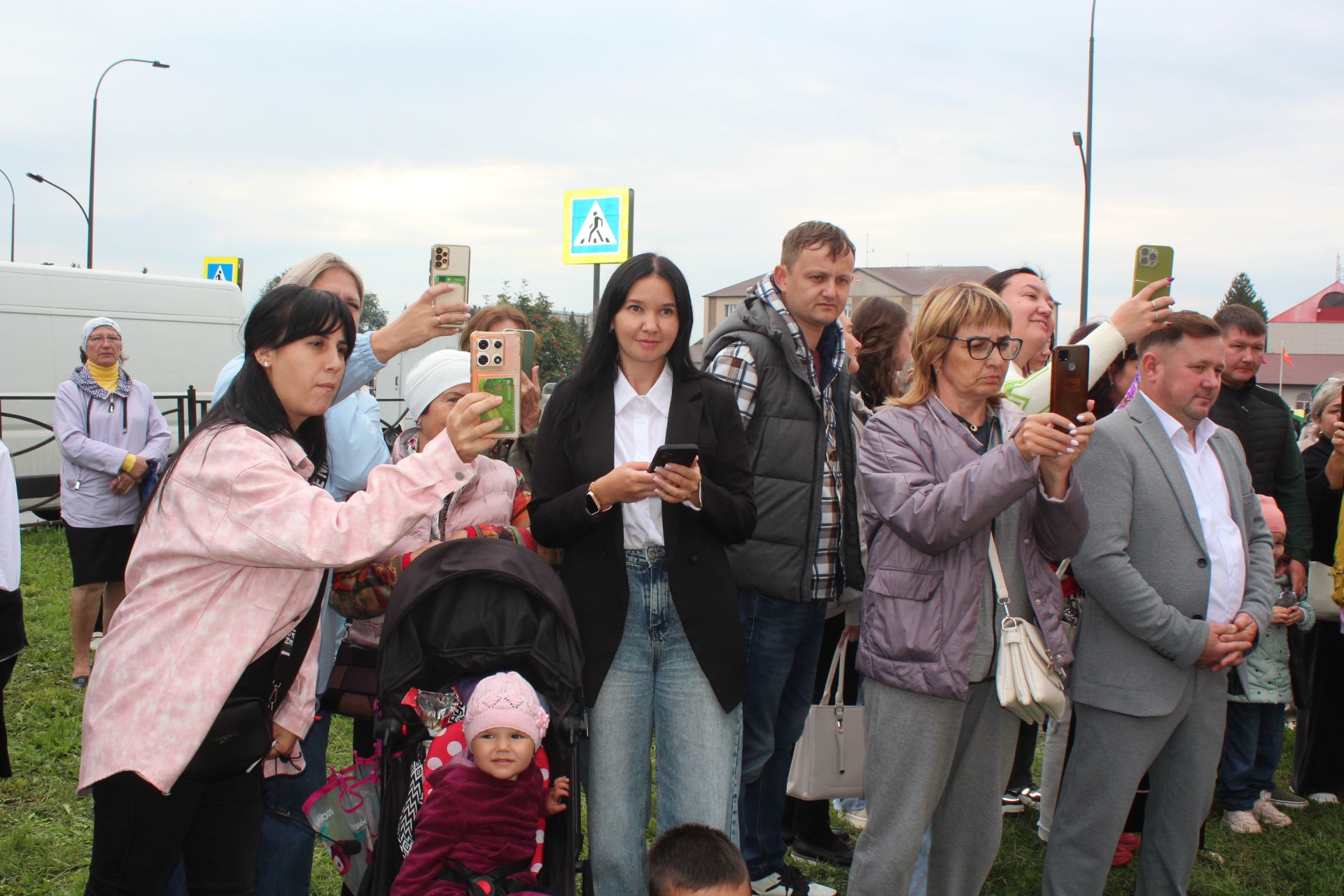 В Нурлате открылась уличная галерея земляков-героев Великой Отечественной войны