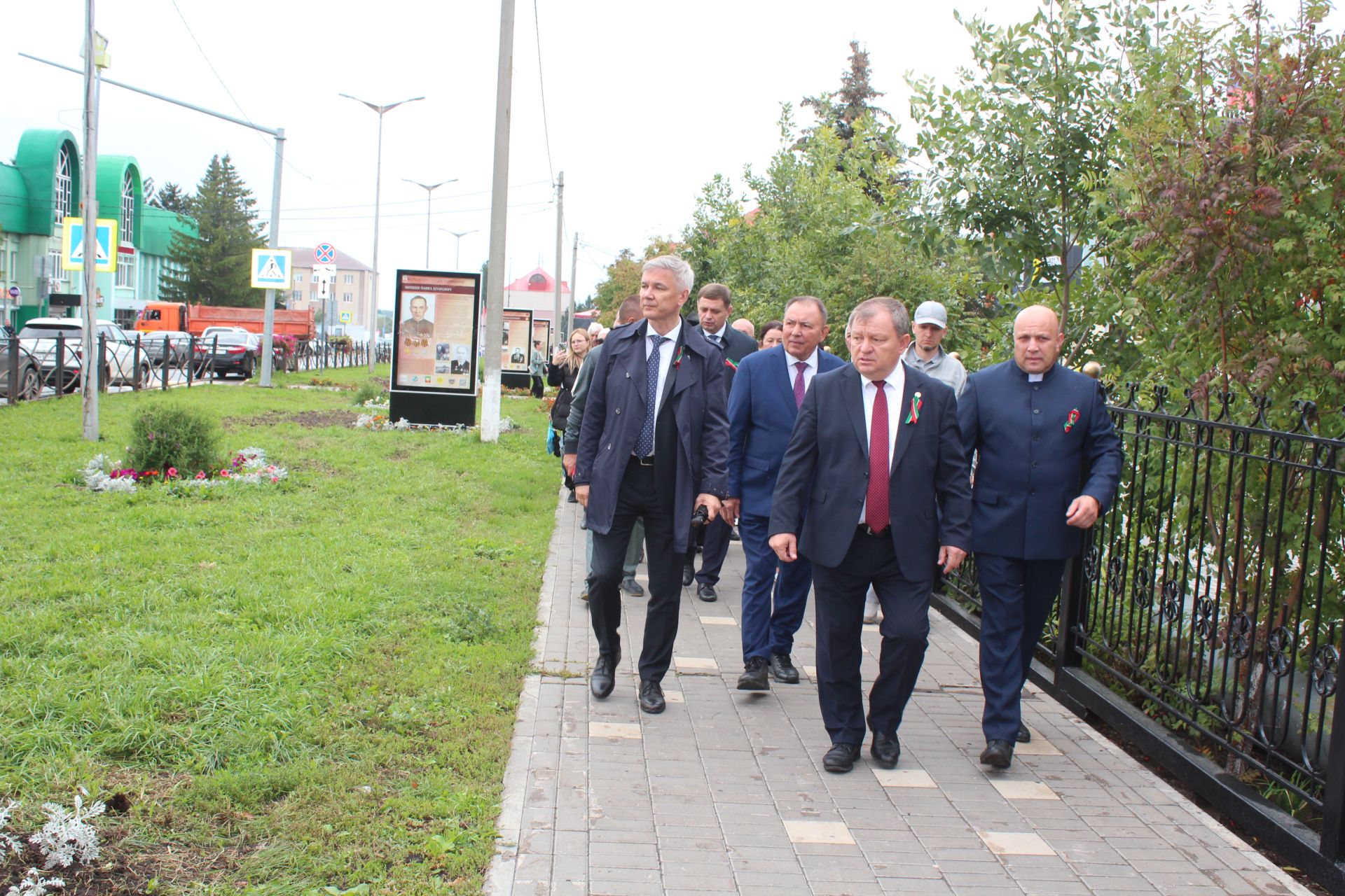 В Нурлате открылась уличная галерея земляков-героев Великой Отечественной войны