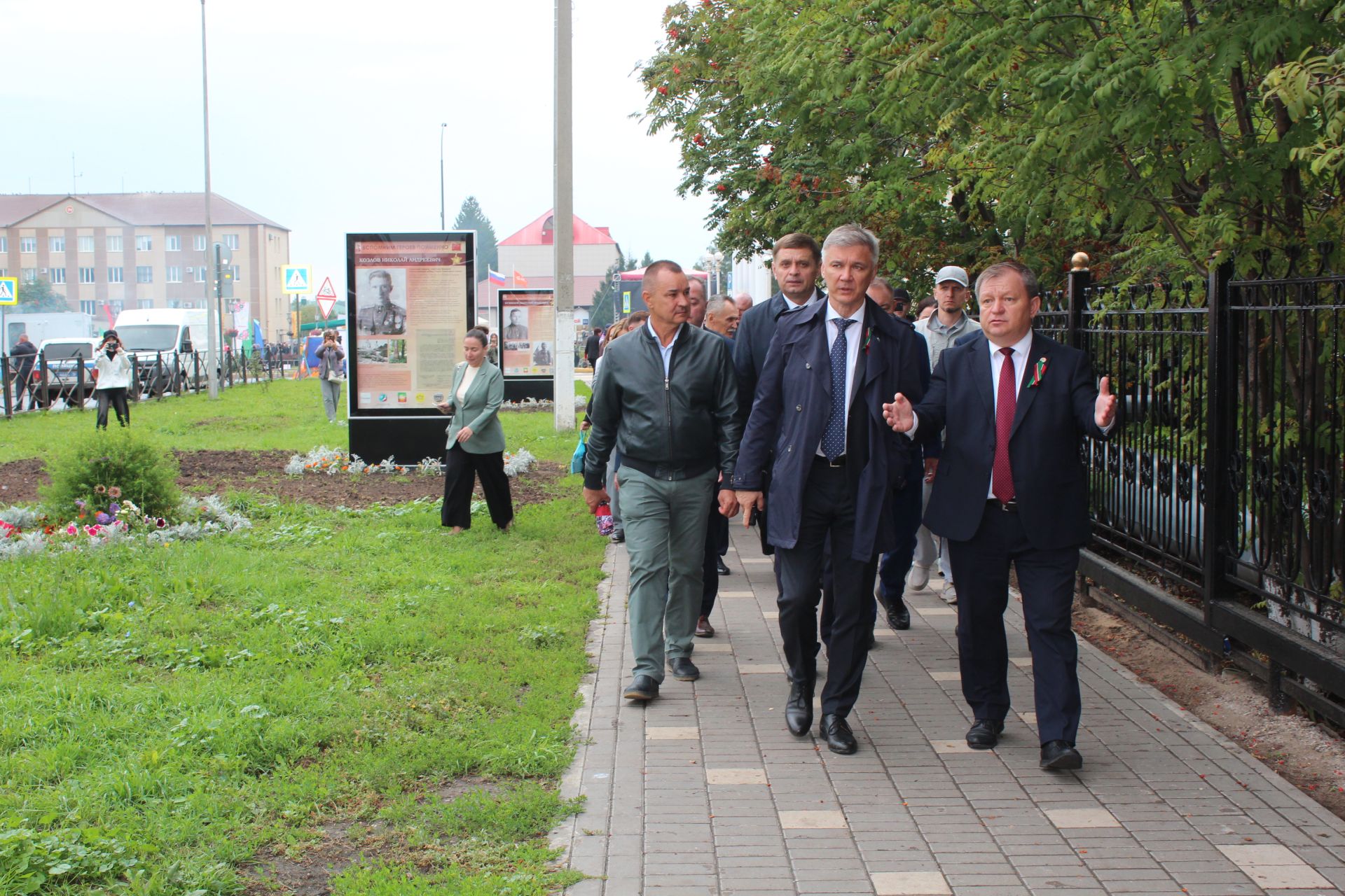 В Нурлате открылась уличная галерея земляков-героев Великой Отечественной войны