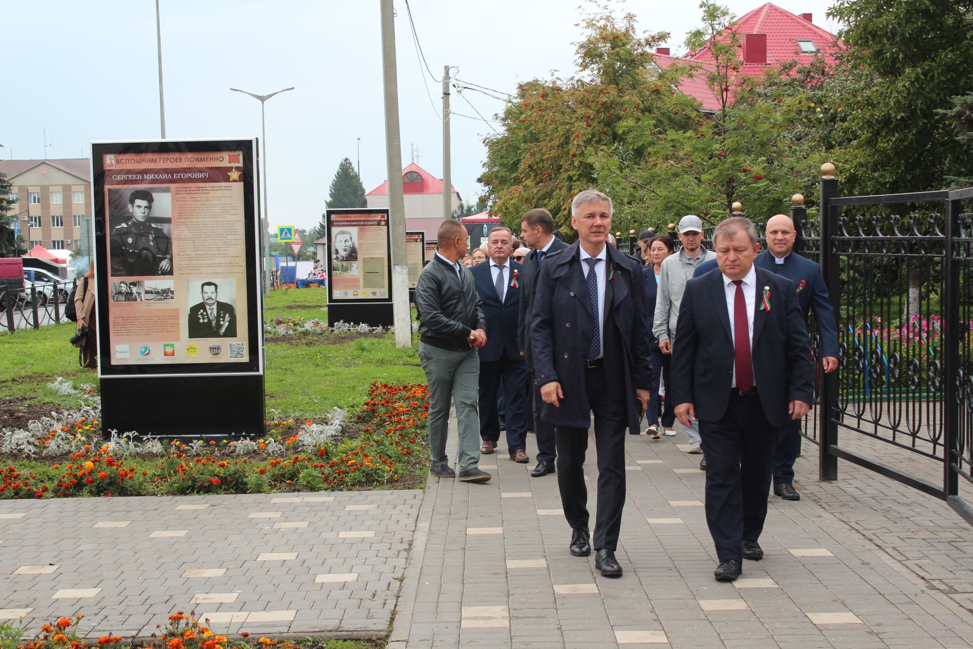 В Нурлате открылась уличная галерея земляков-героев Великой Отечественной войны