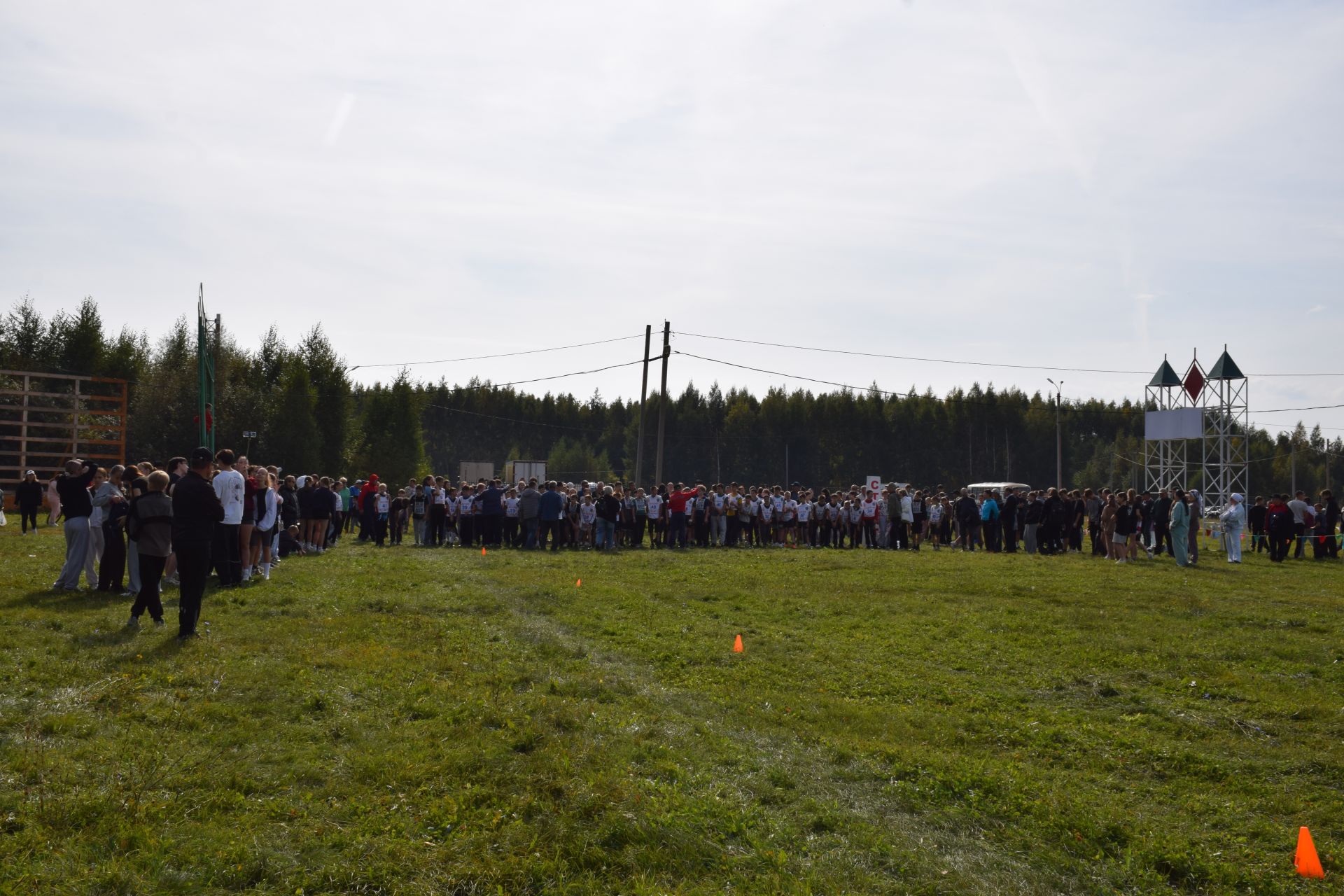 Более 300 нурлатцев присоединились к масштабным соревнованиям «Кросс Татарстана-2025»