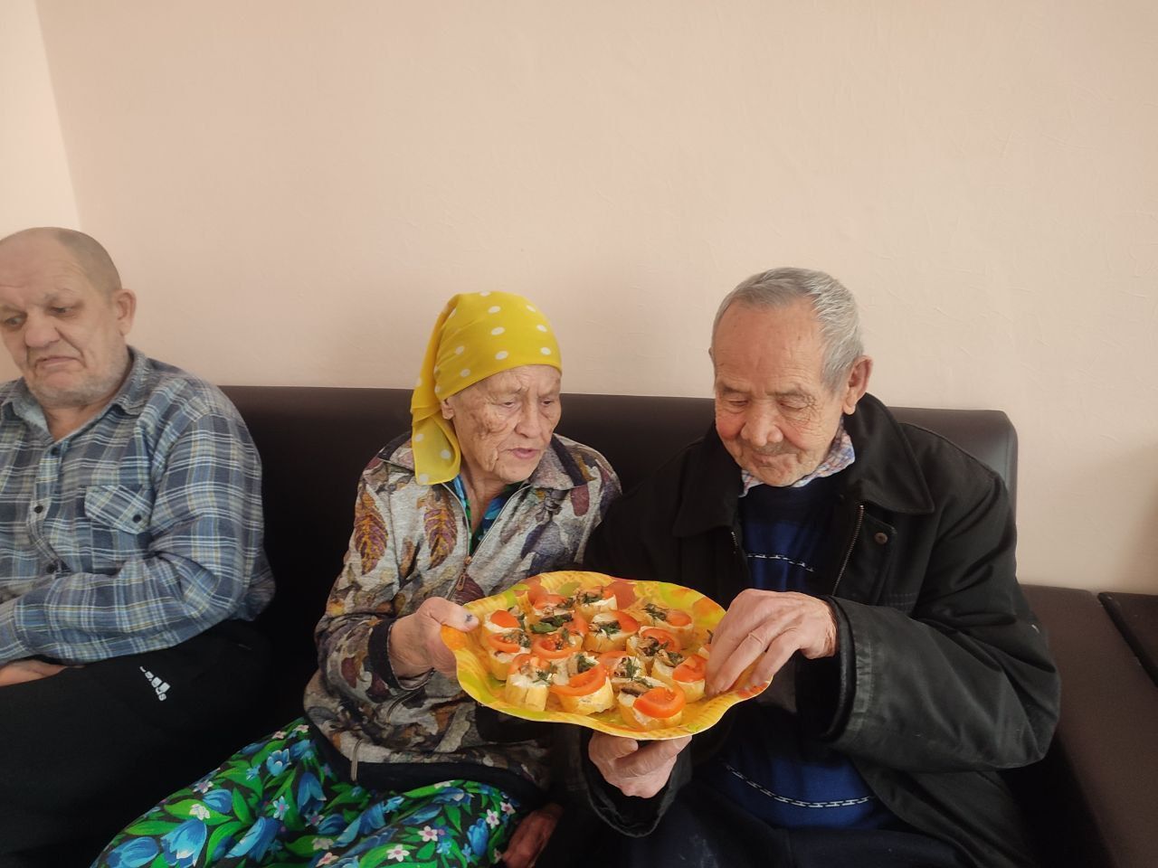 Нурлатские пенсионеры освоили кулинарное искусство бутерброда