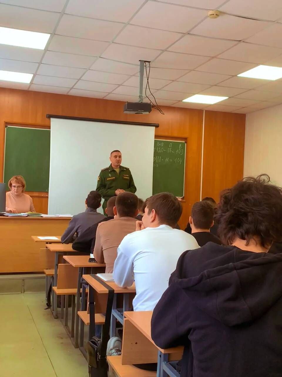 В Татарстане студентам колледжей предлагают контракт в Войска дронов