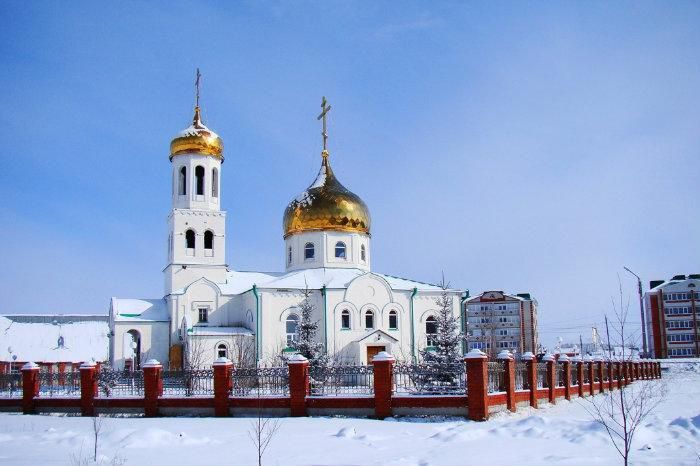 Дамир Ишкинеев поздравляет нурлатцев с праздником Рождества Христова