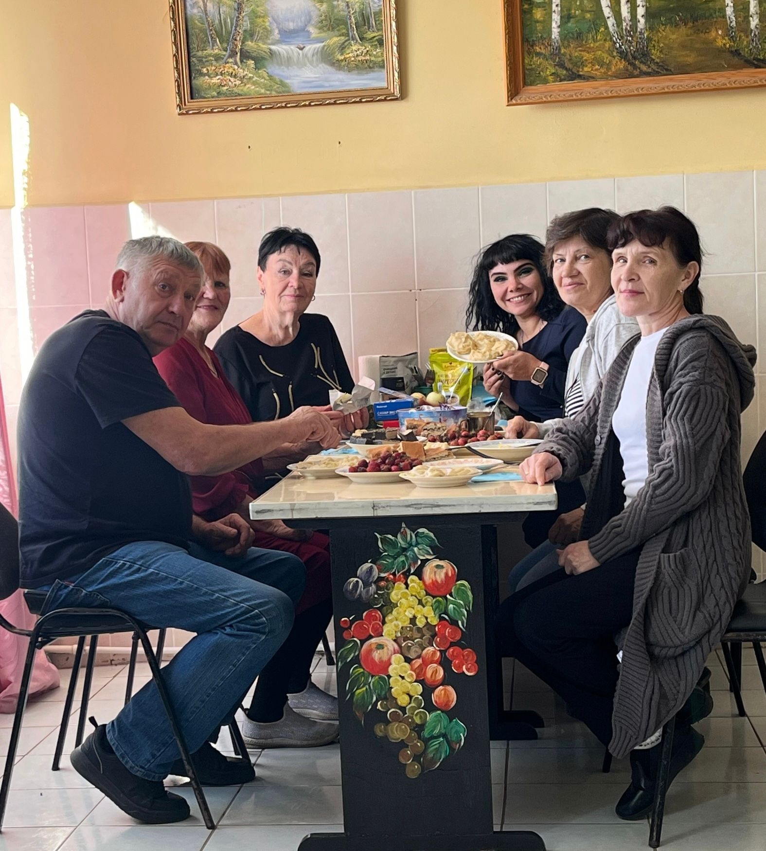 В селе Мамыково для старшего поколения устроили «Осеннее кафе»