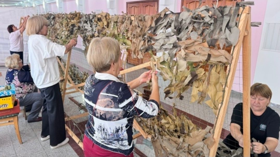 Волонтеры «МаскировочкаНурлат» выполнили срочный заказ для бойцов 1-й славянской бригады