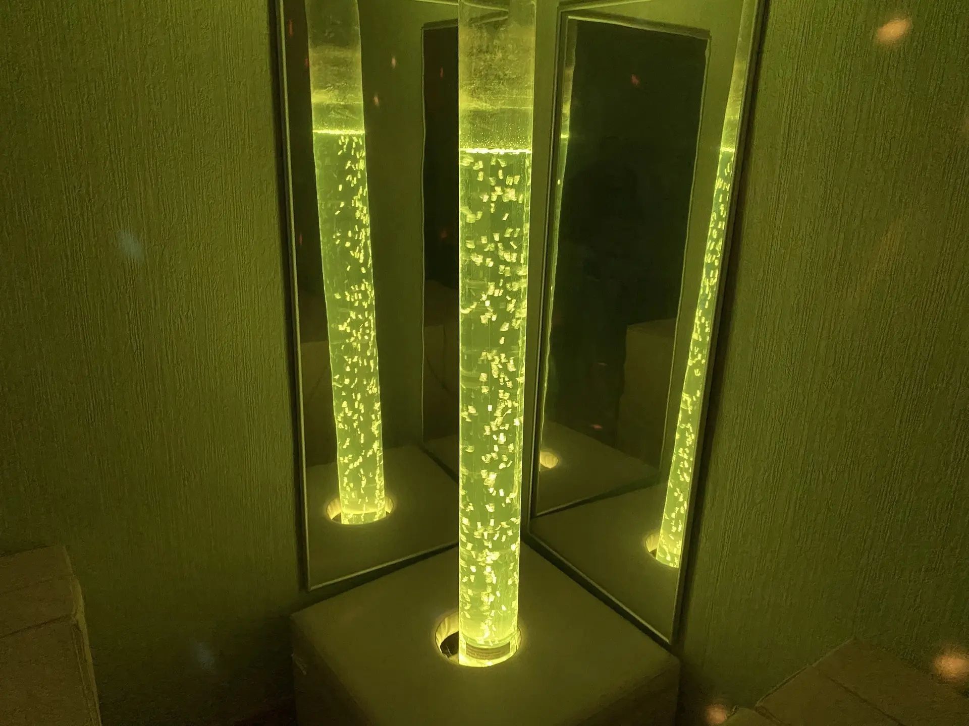 В Нурлатском доме-интернате прошло занятие в сенсорной комнате