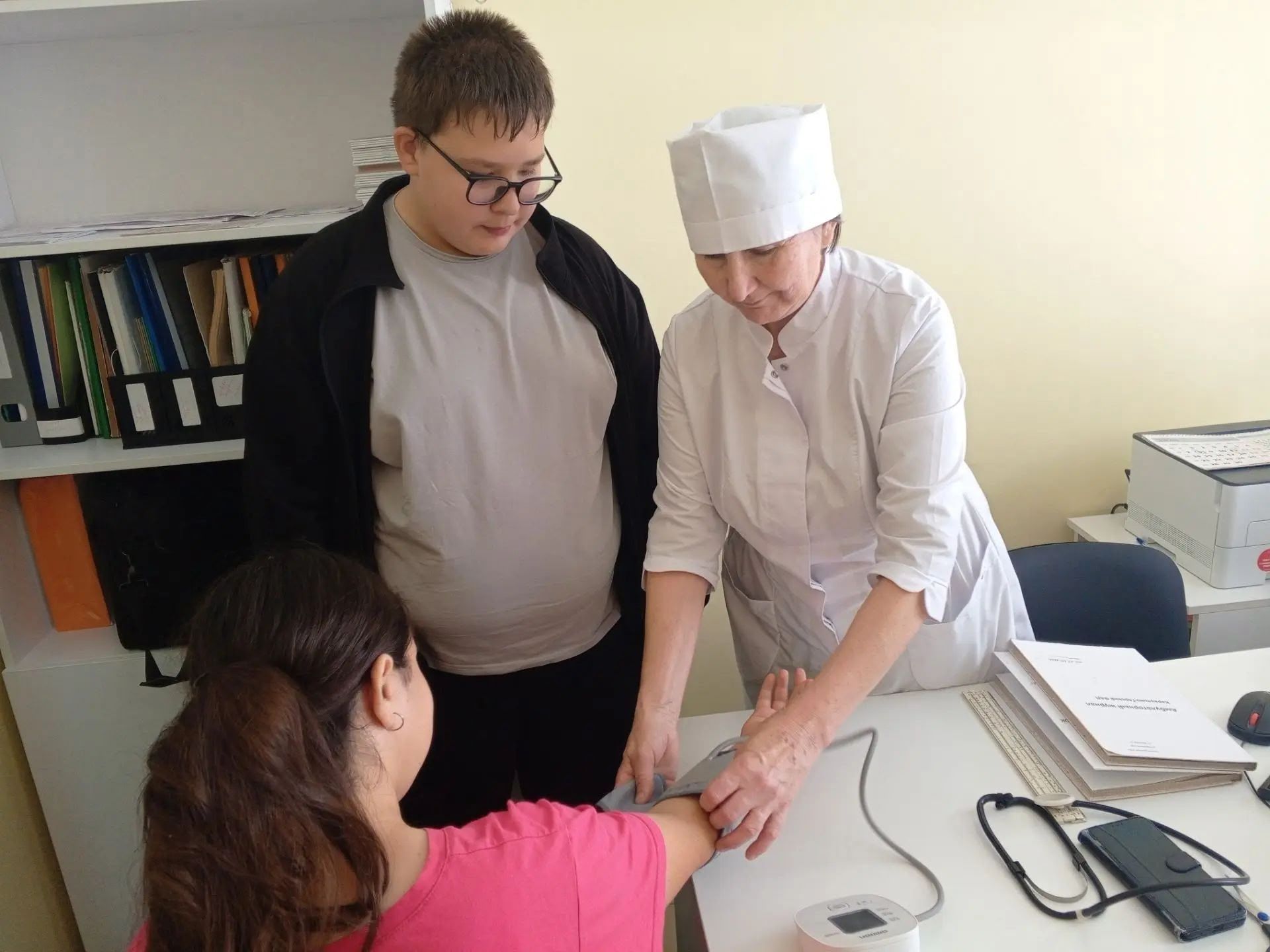 Школьники посетили сельский ФАП