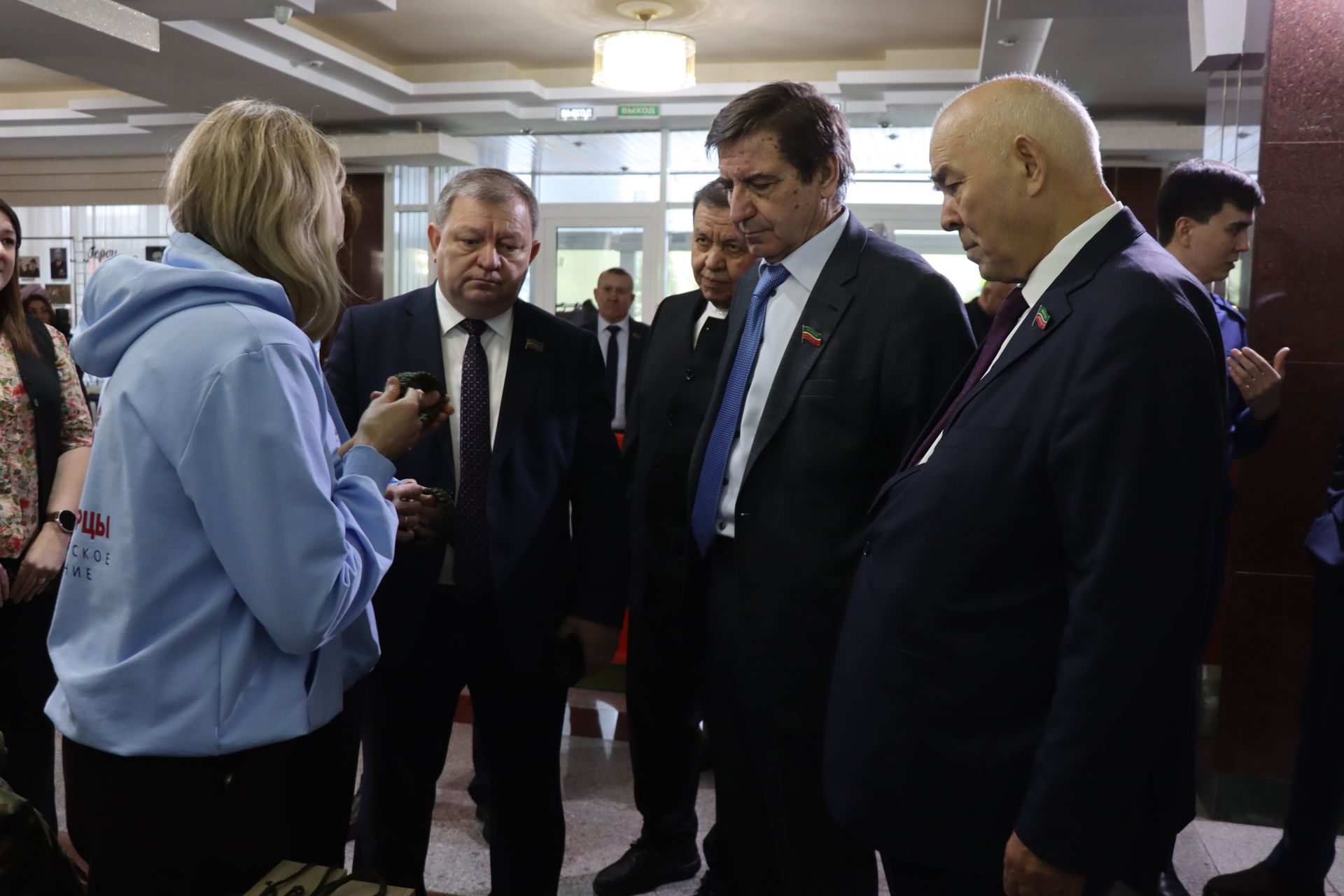 К итоговой сессии Совета района нурлатцы развернули масштабную выставку, посвященную достижениям района