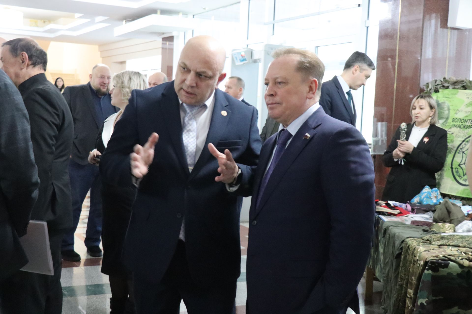 К итоговой сессии Совета района нурлатцы развернули масштабную выставку, посвященную достижениям района