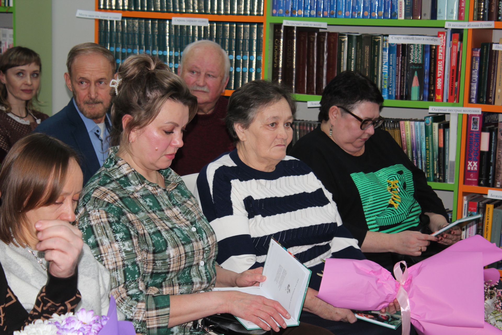 «Возвращайся с победой, родной!»: В Нурлате прошла презентация нового сборника стихов Маргариты Литта