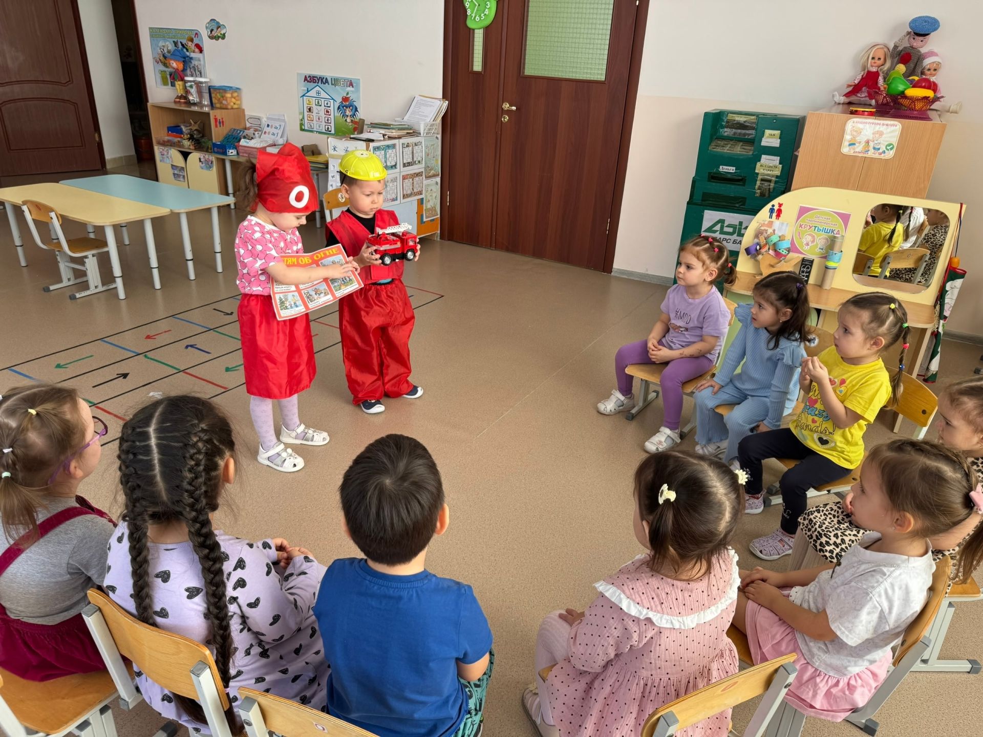 Огонь ошибок не прощает: урок безопасности для нурлатских дошколят
