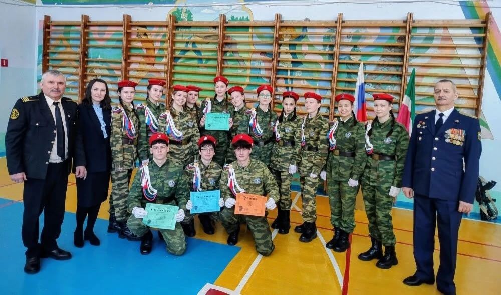 В школе №4 Нурлата прошел смотр строя и песни «Красив в строю, силен в бою!»