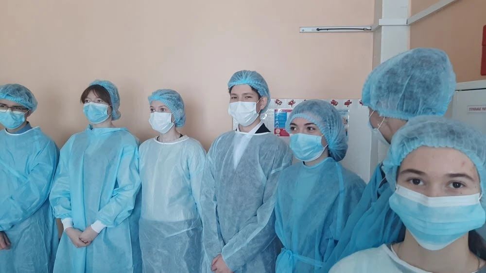 Школьники примерили на себя роль врачей в рамках фестиваля «Ангелы в белых халатах»