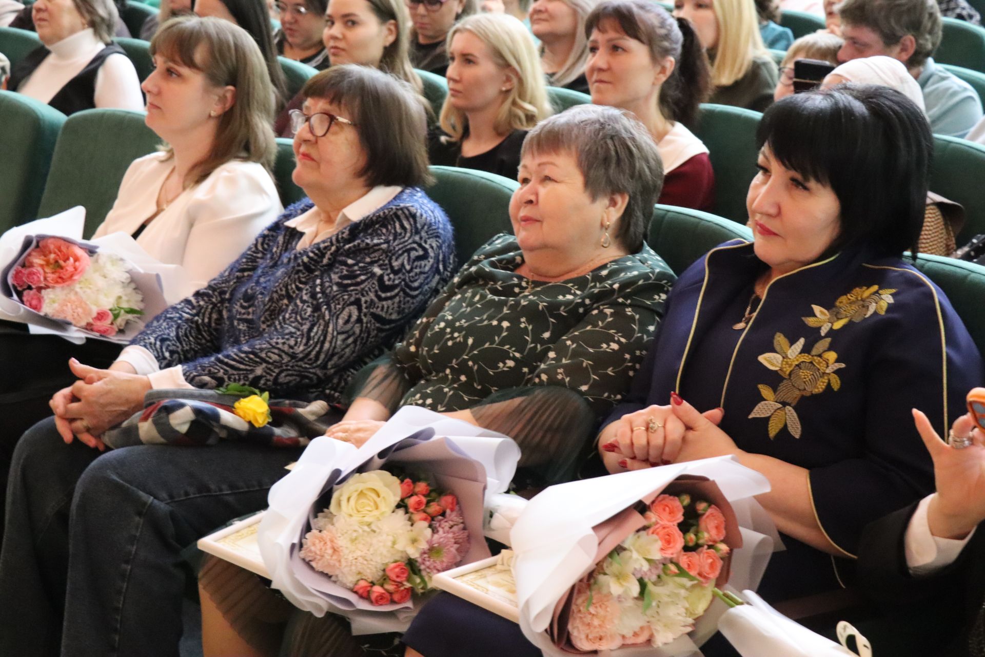 Праздник весны, красоты и материнства: в Нурлате прошло торжество в честь 8 Марта (+ фоторепортаж)