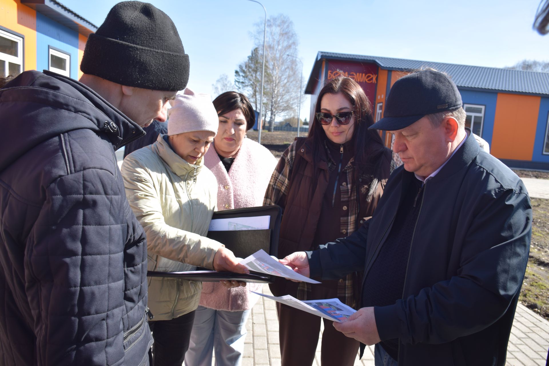 Дамир Ишкинеев рабочую планерку провел в лагере