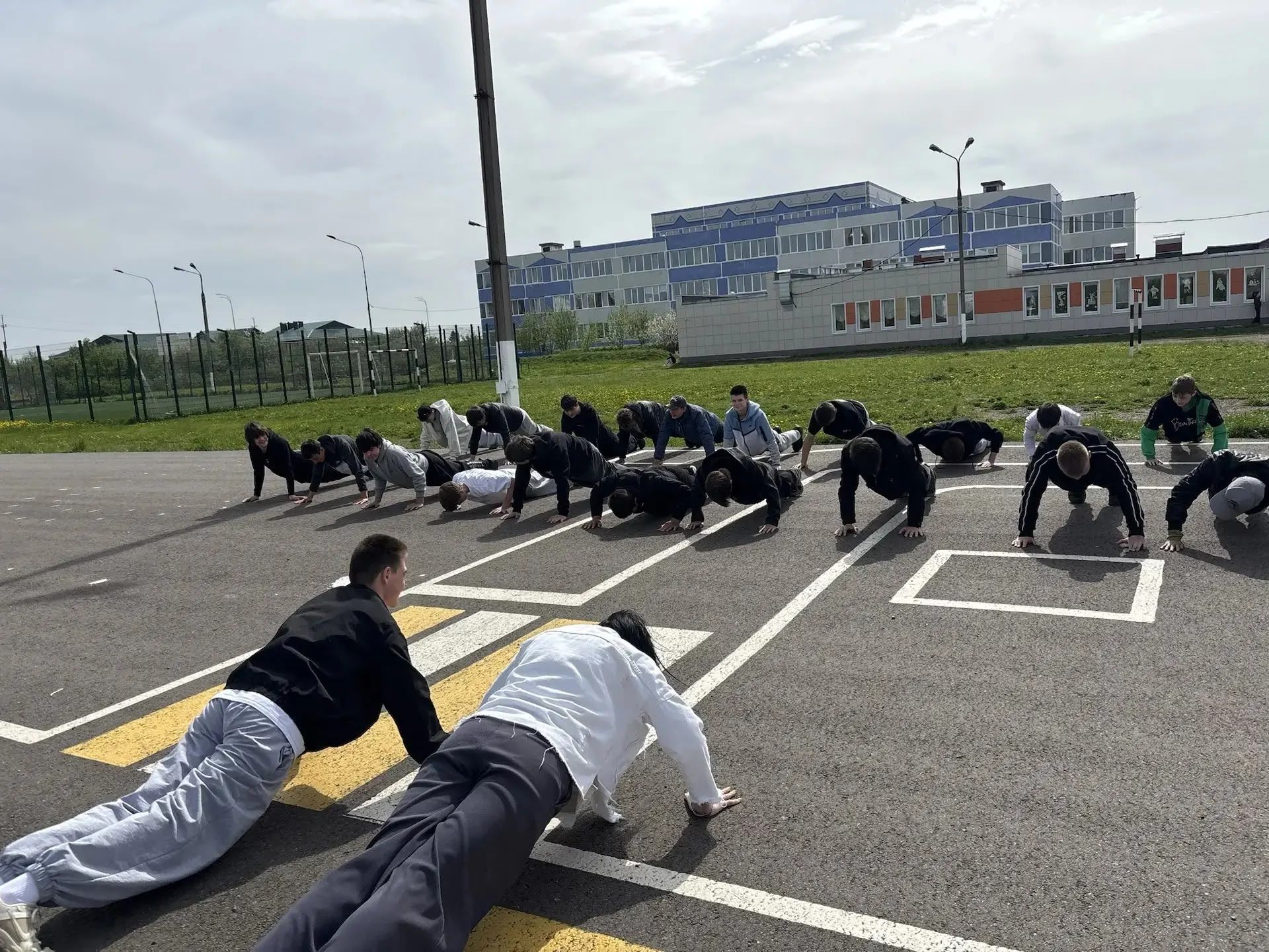 В школе №4 Нурлата стартовали учебные сборы для восьмиклассников