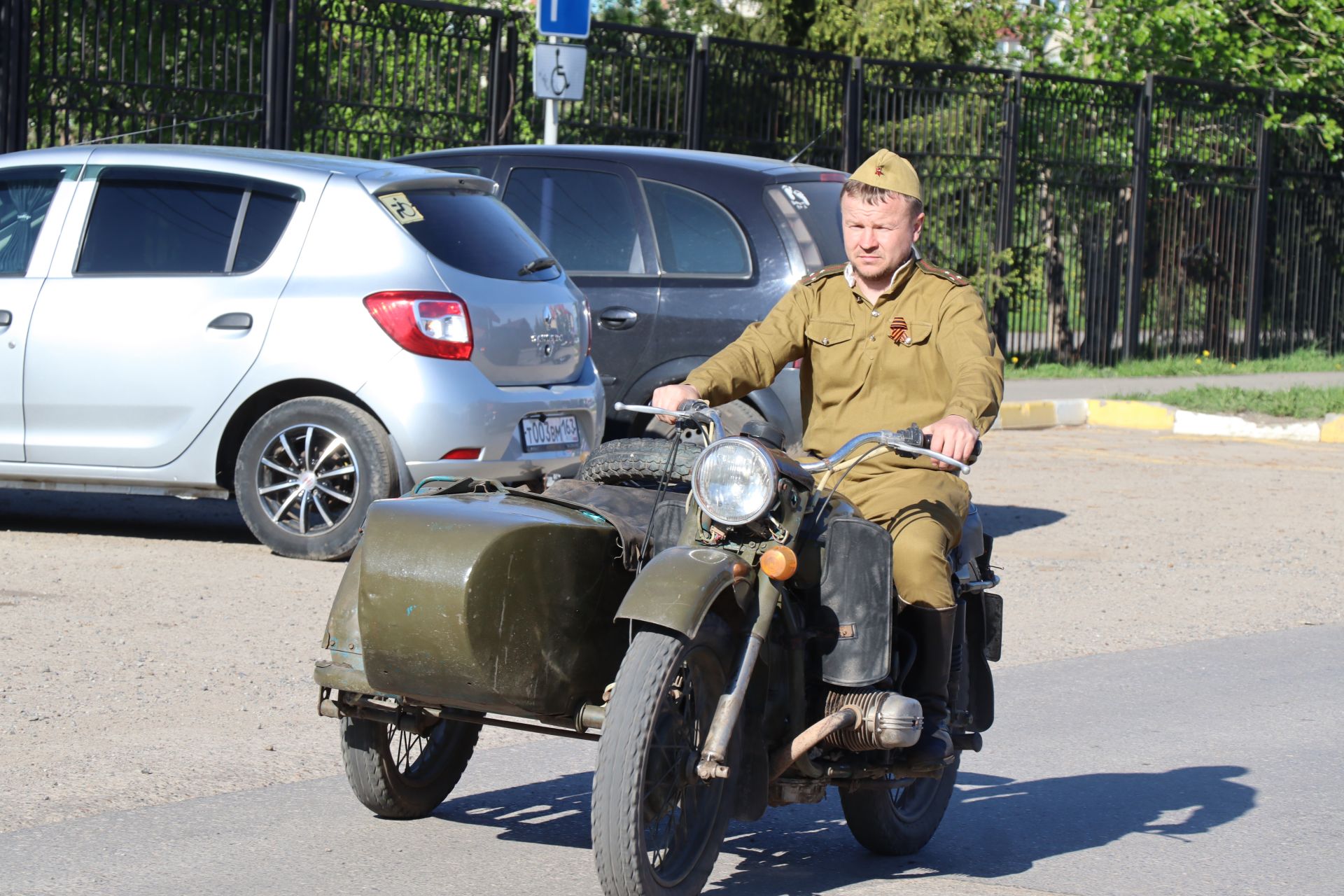 Нурлатцы провели автопробег в честь 81-й годовщины Великой Победы