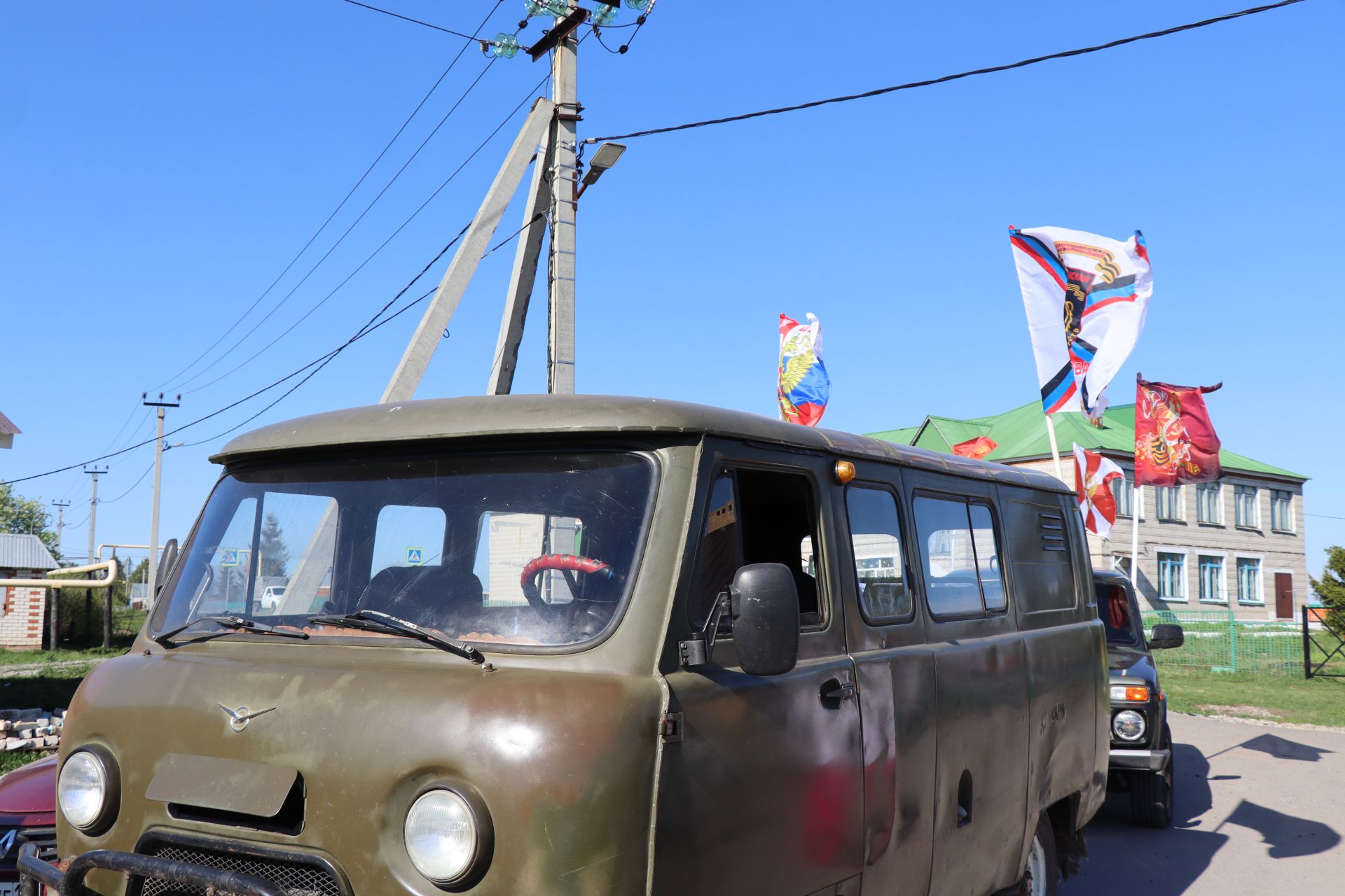 Нурлатцы провели автопробег в честь 81-й годовщины Великой Победы
