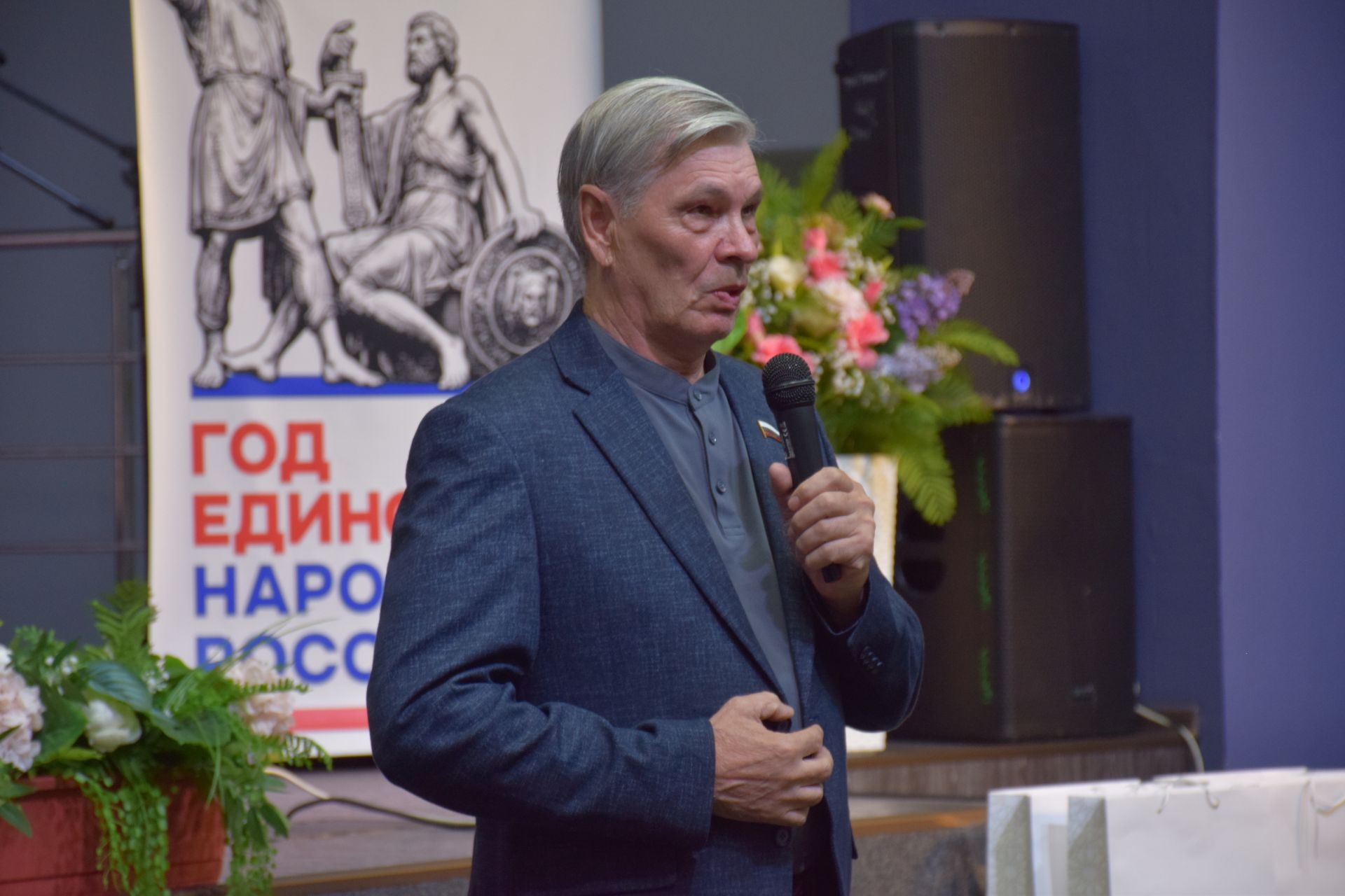 Творческий десант из Набережных Челнов: как Нурлат встретил хранителей татарского слова