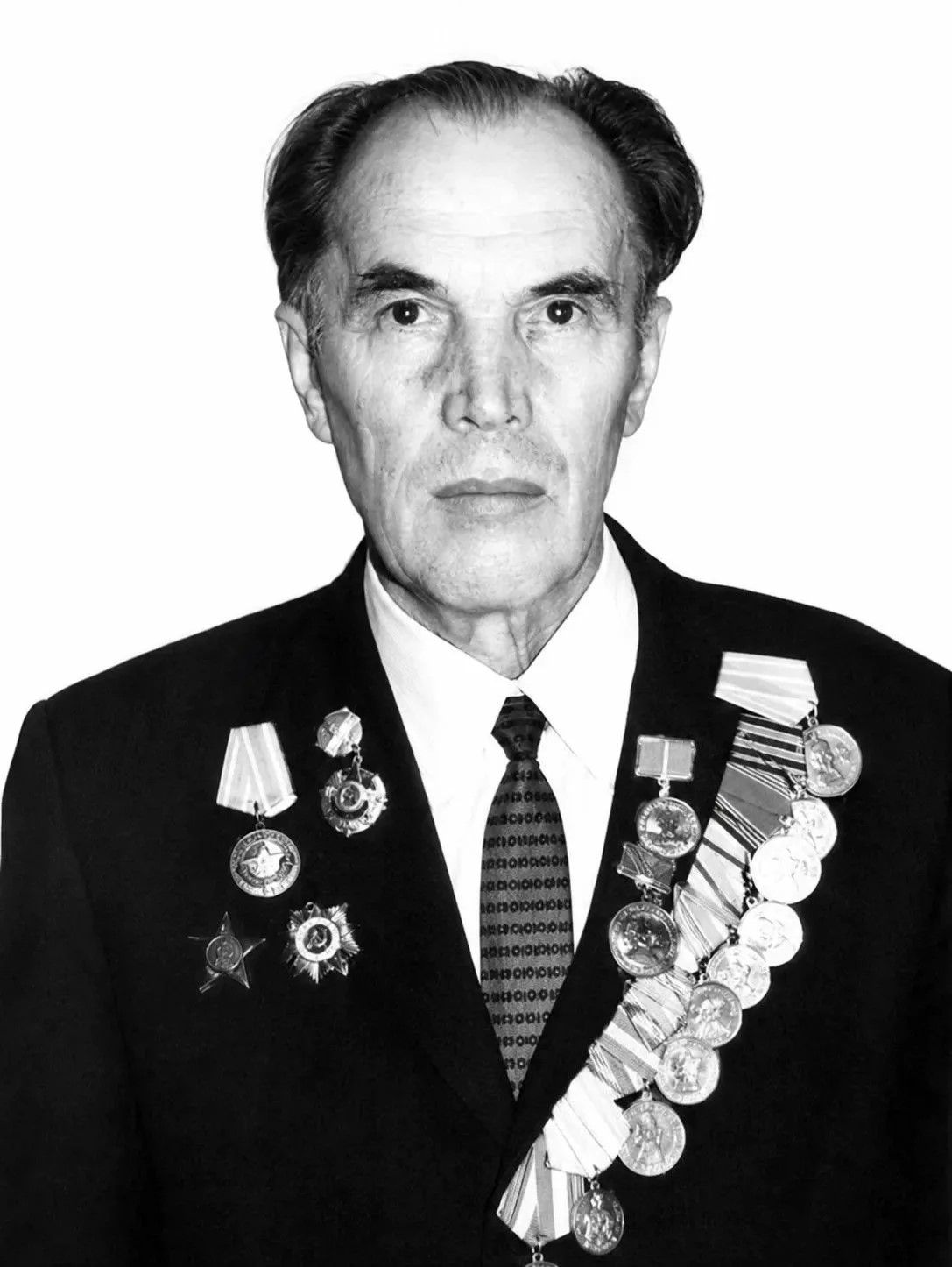 Краевед из Кичкальни восстановил историю подвига редактора Чекалина, представленного к званию Героя СССР