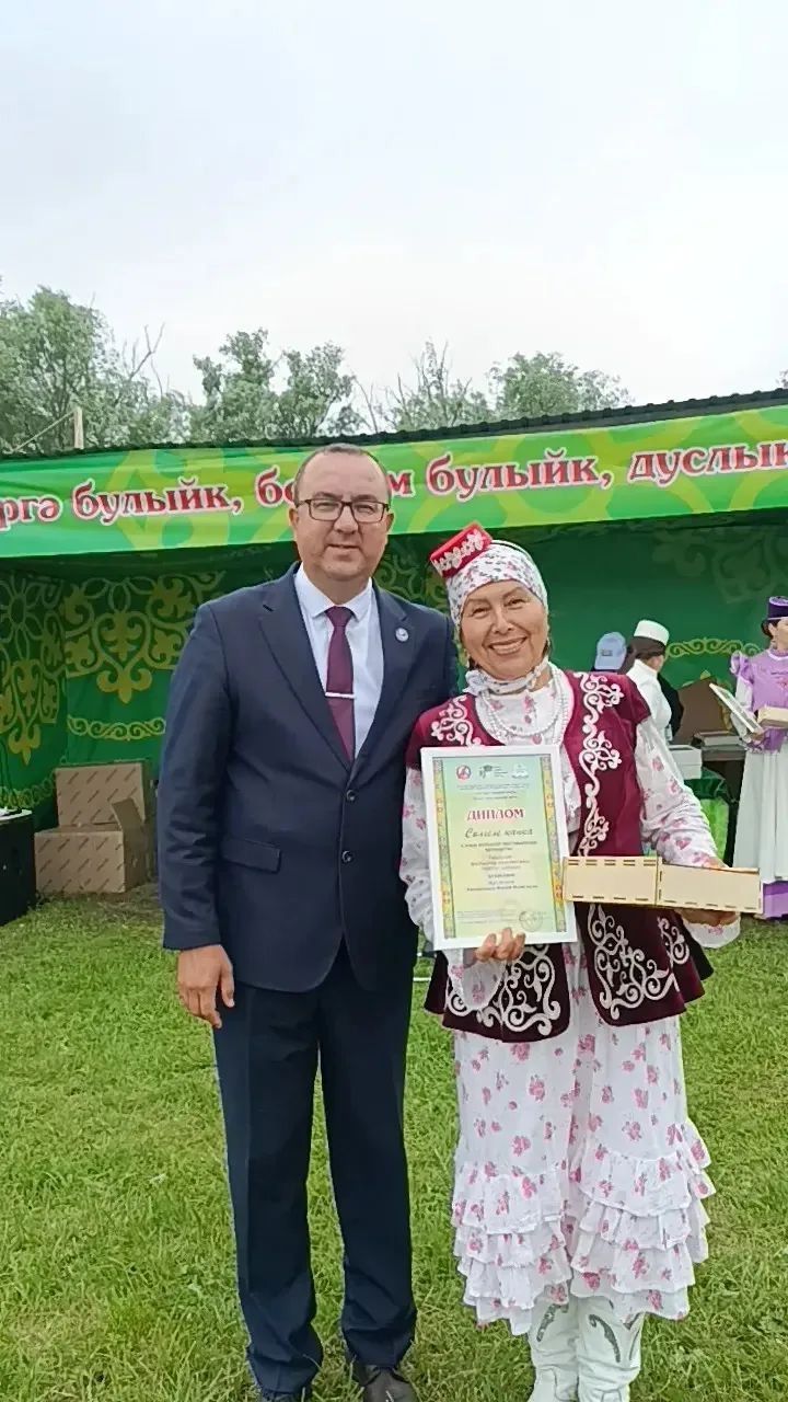 «Умырзая» из Нурлата представила обряд «Кыз йәрәшү» на фестивале «Солгеле капка»