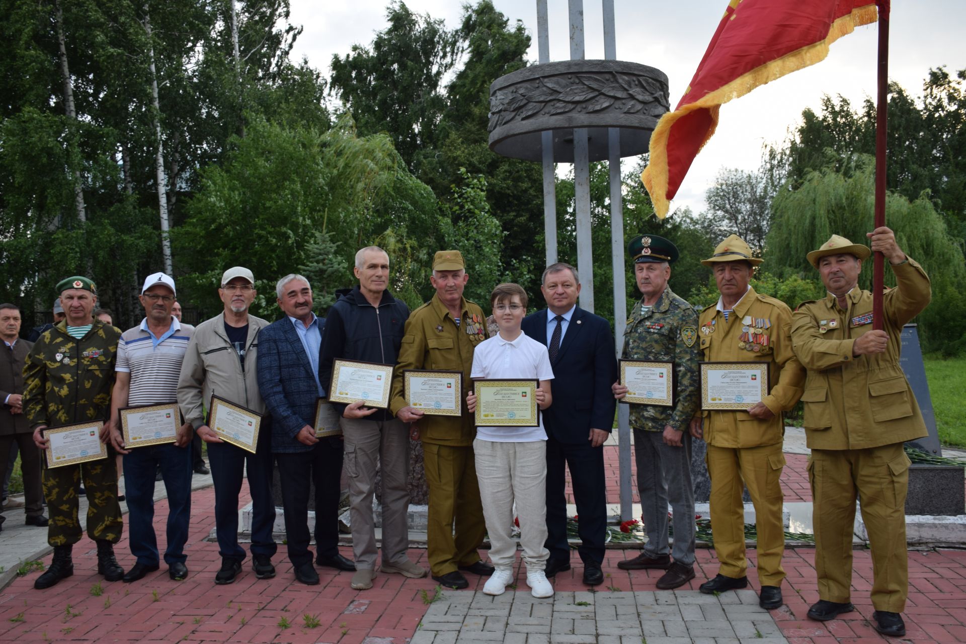 В Нурлате широко отметили День ветеранов боевых действий (+ фоторепортаж)