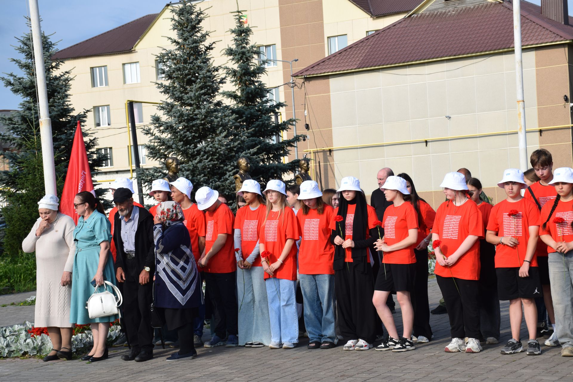 В Нурлате широко отметили День ветеранов боевых действий (+ фоторепортаж)
