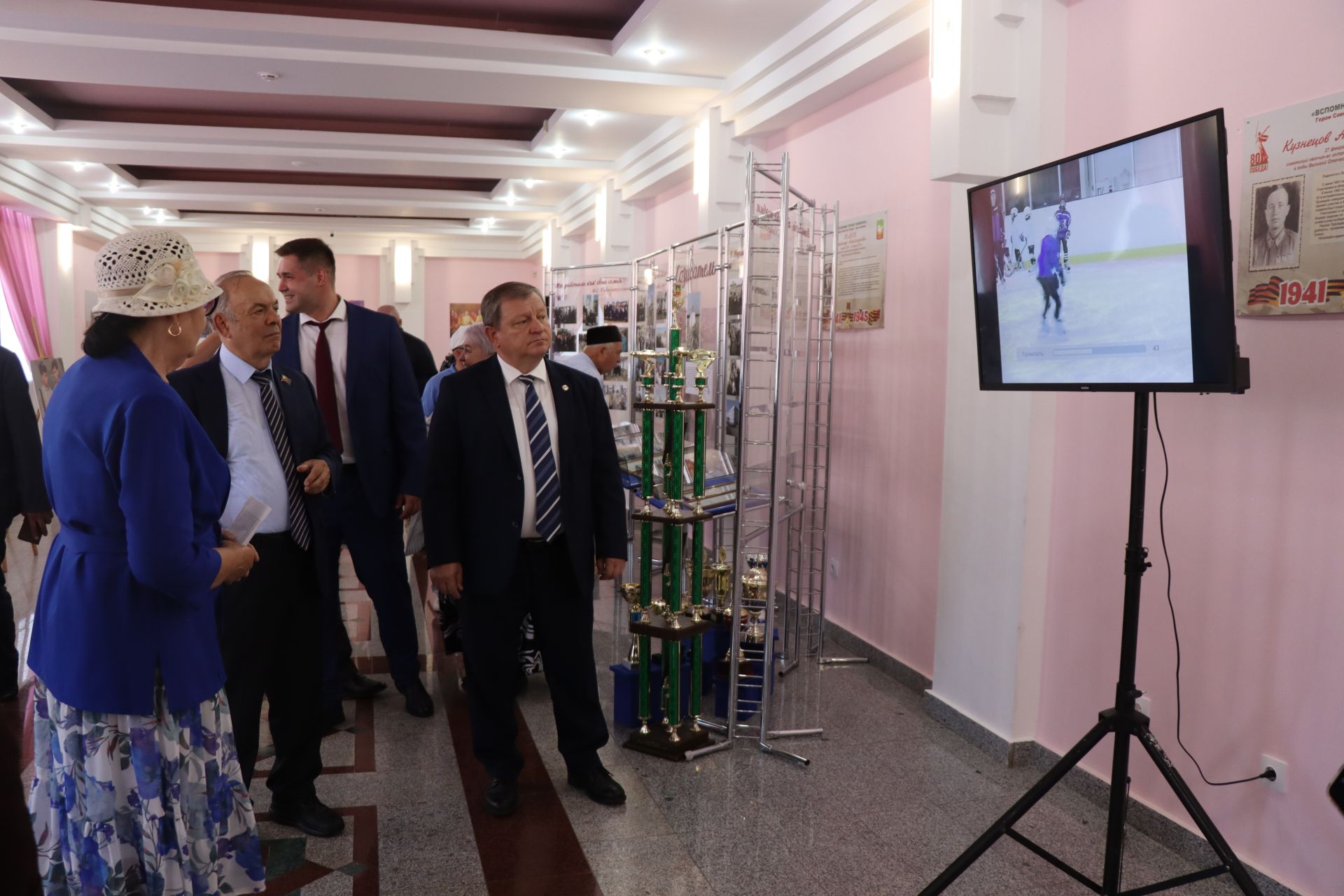 В Нурлате прошел вечер памяти Фатиха Сибагатуллина: летопись эпохи легендарного руководителя